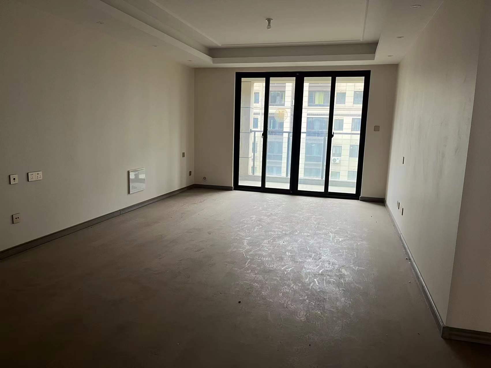 中创大都会 4室2厅2卫 122m&sup2;