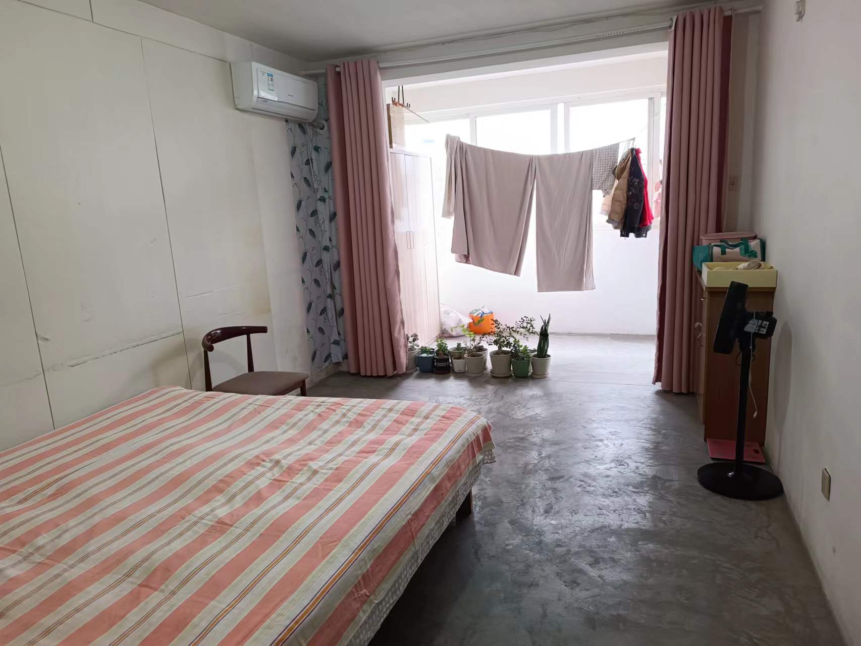五山花苑 4室2厅2卫 90m&sup2;