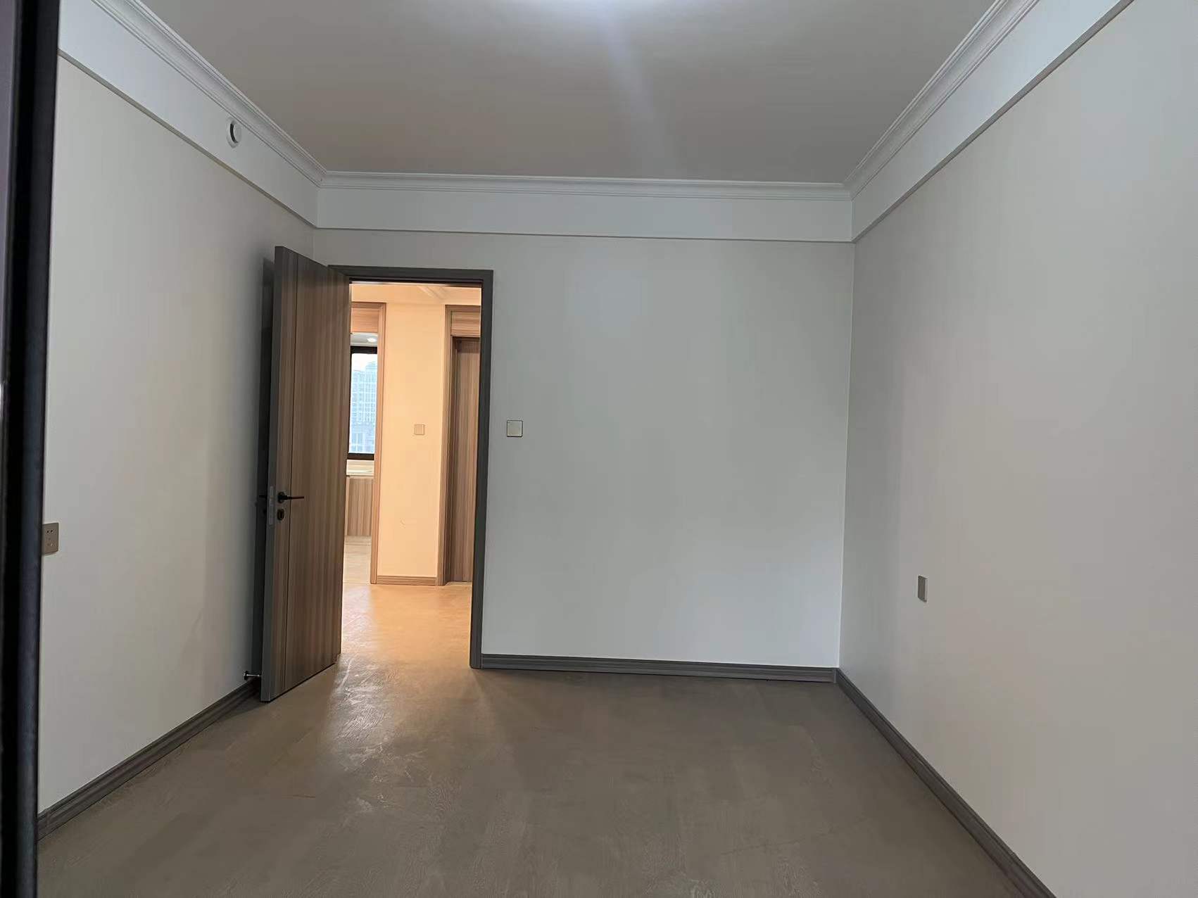 中创大都会 4室2厅2卫 122.00m&sup2;