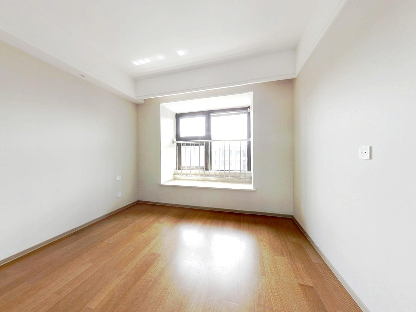 万濠禧园 3室2厅1卫 128m&sup2;