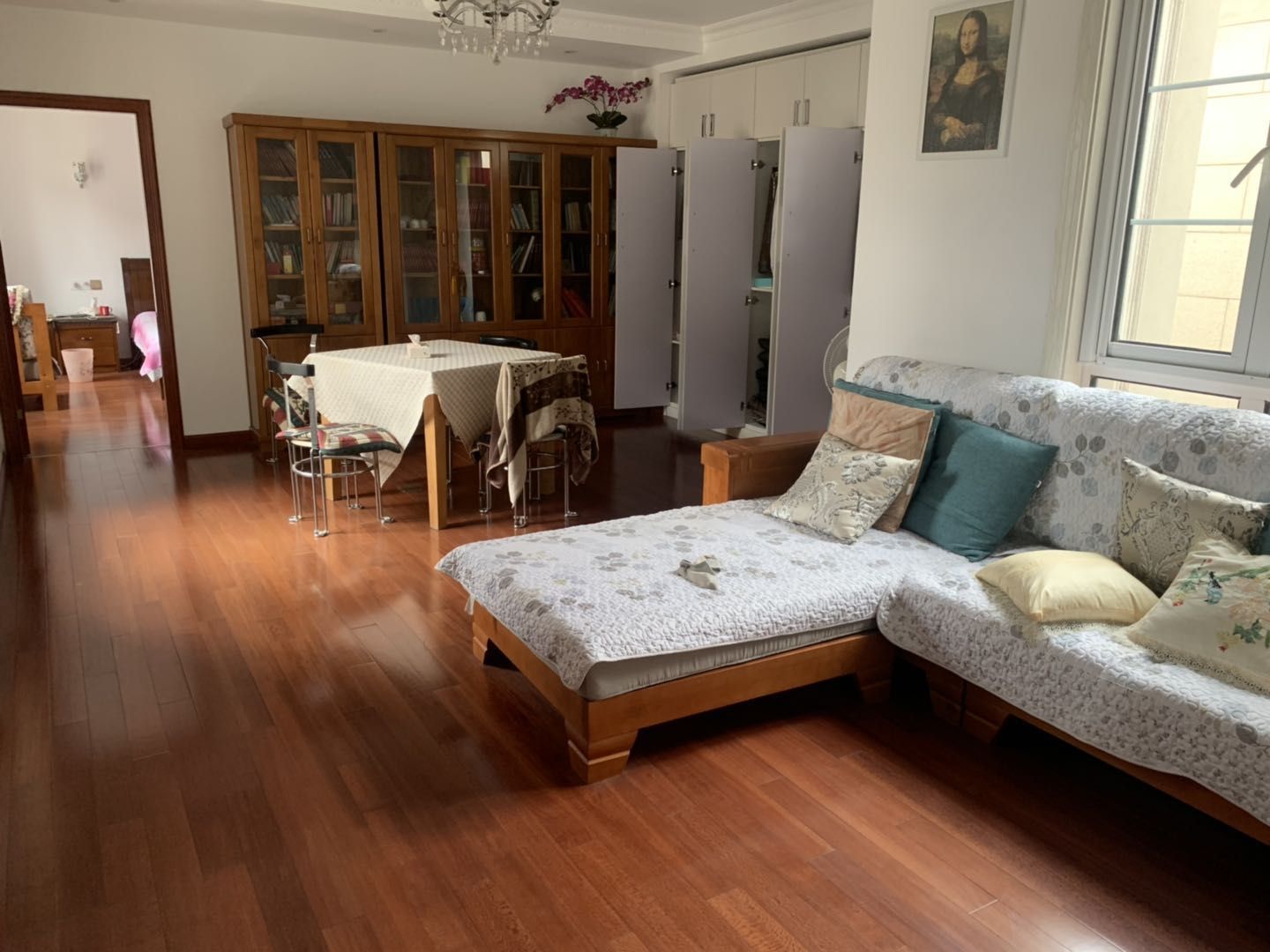 顺发御园 4室3厅2卫 310m&sup2;