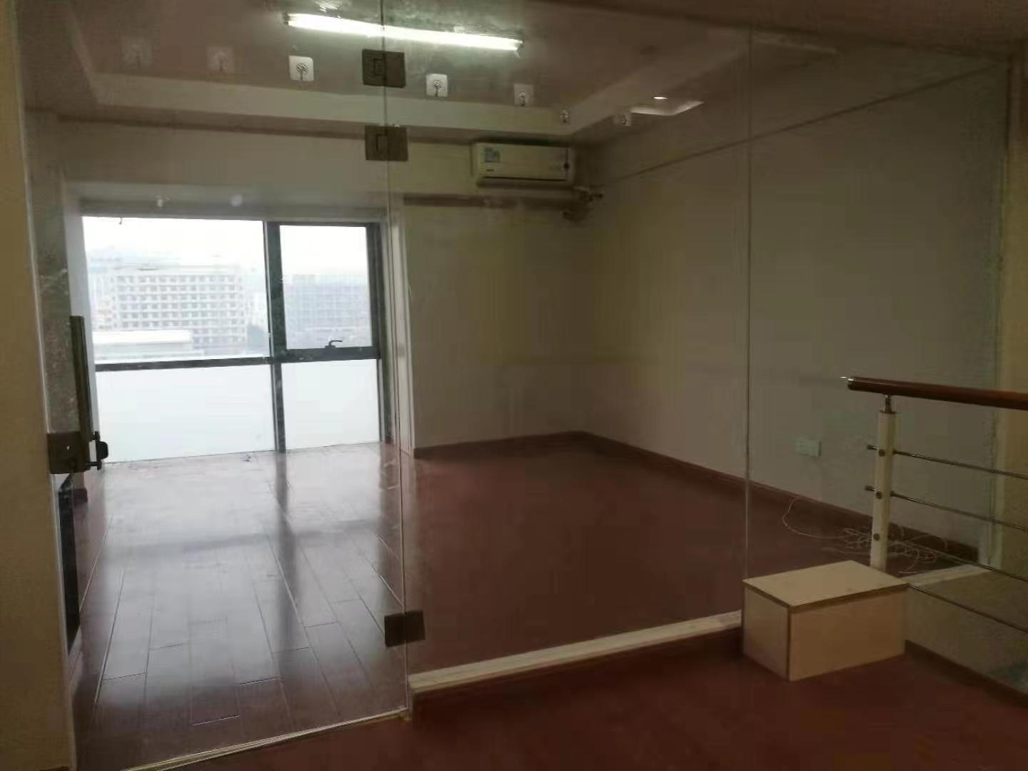 人民东路699号京扬数码城 1室1厅1卫 85m&sup2;