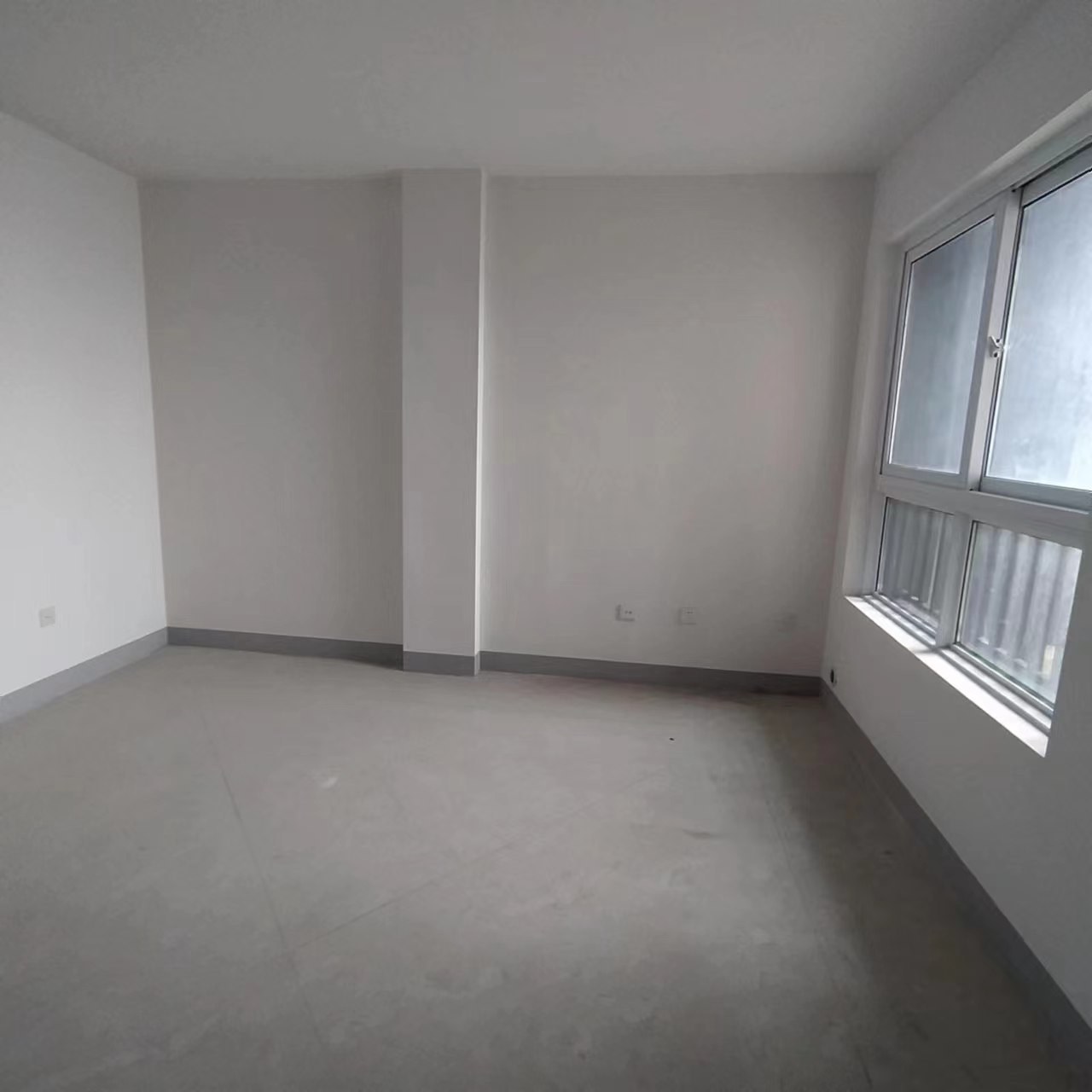爱国花苑 2室2厅1卫 99.9m²