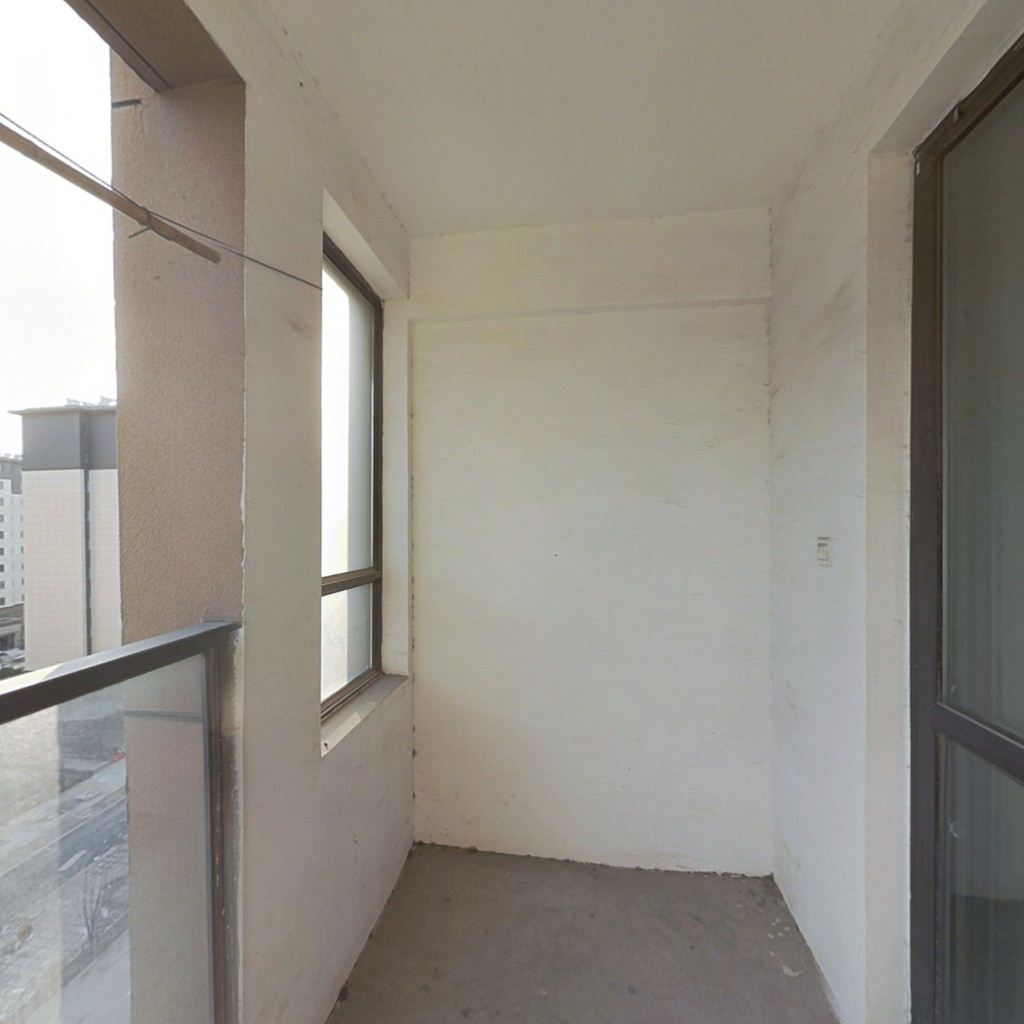 仁和景苑 3室2厅1卫 103.7m&sup2;