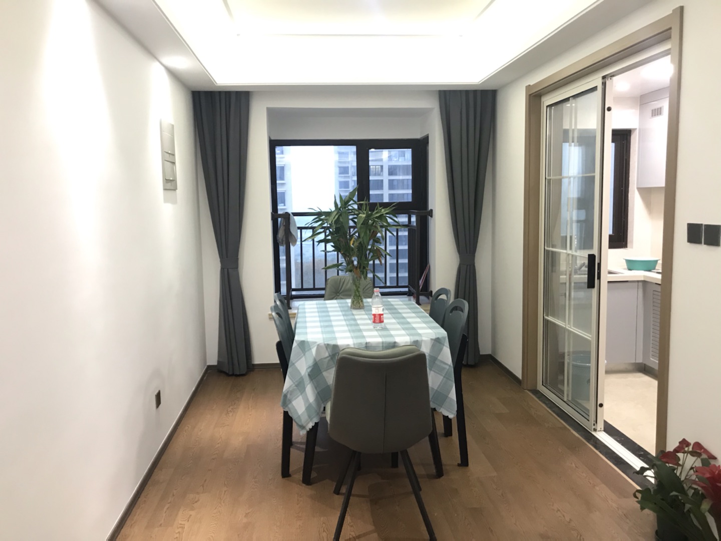 春风南岸东园 4室2厅2卫 136m&sup2;