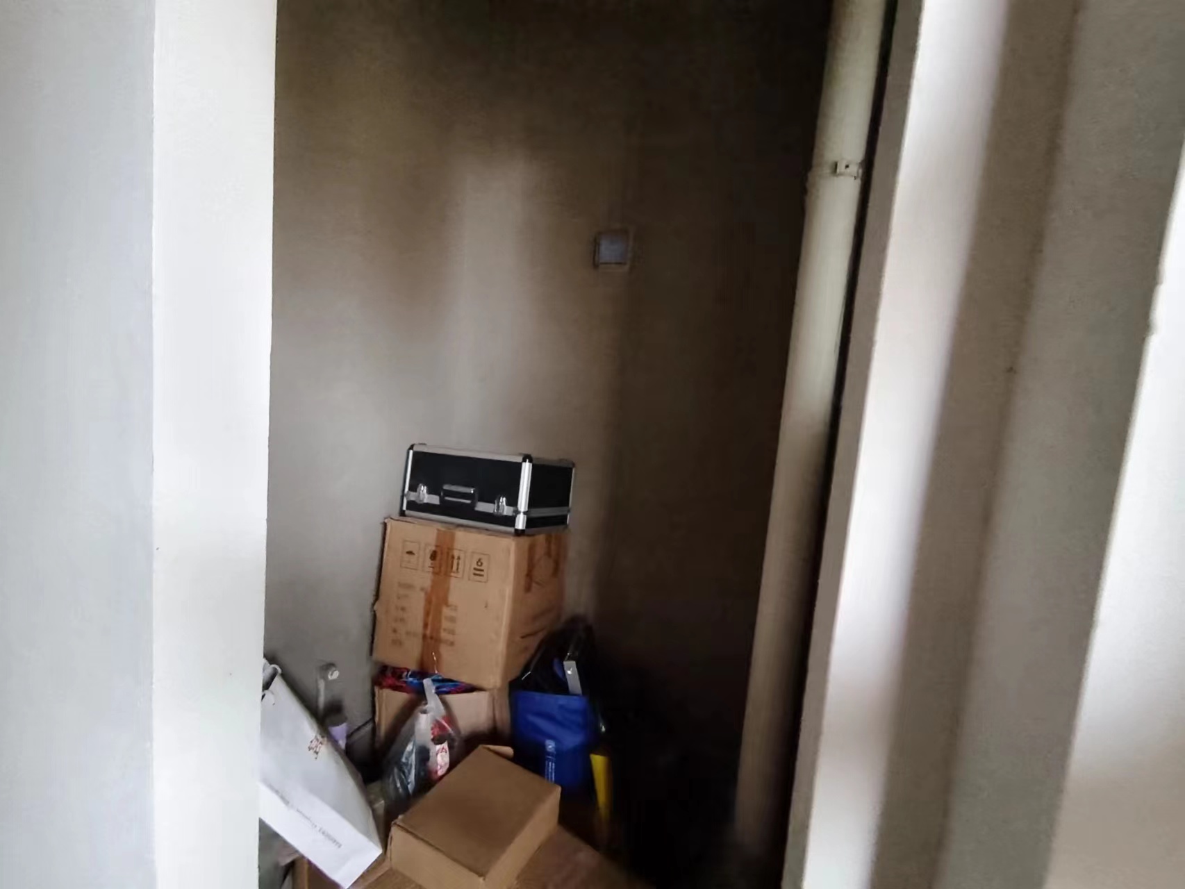 万濠华府 4室2厅4卫 291m&sup2;