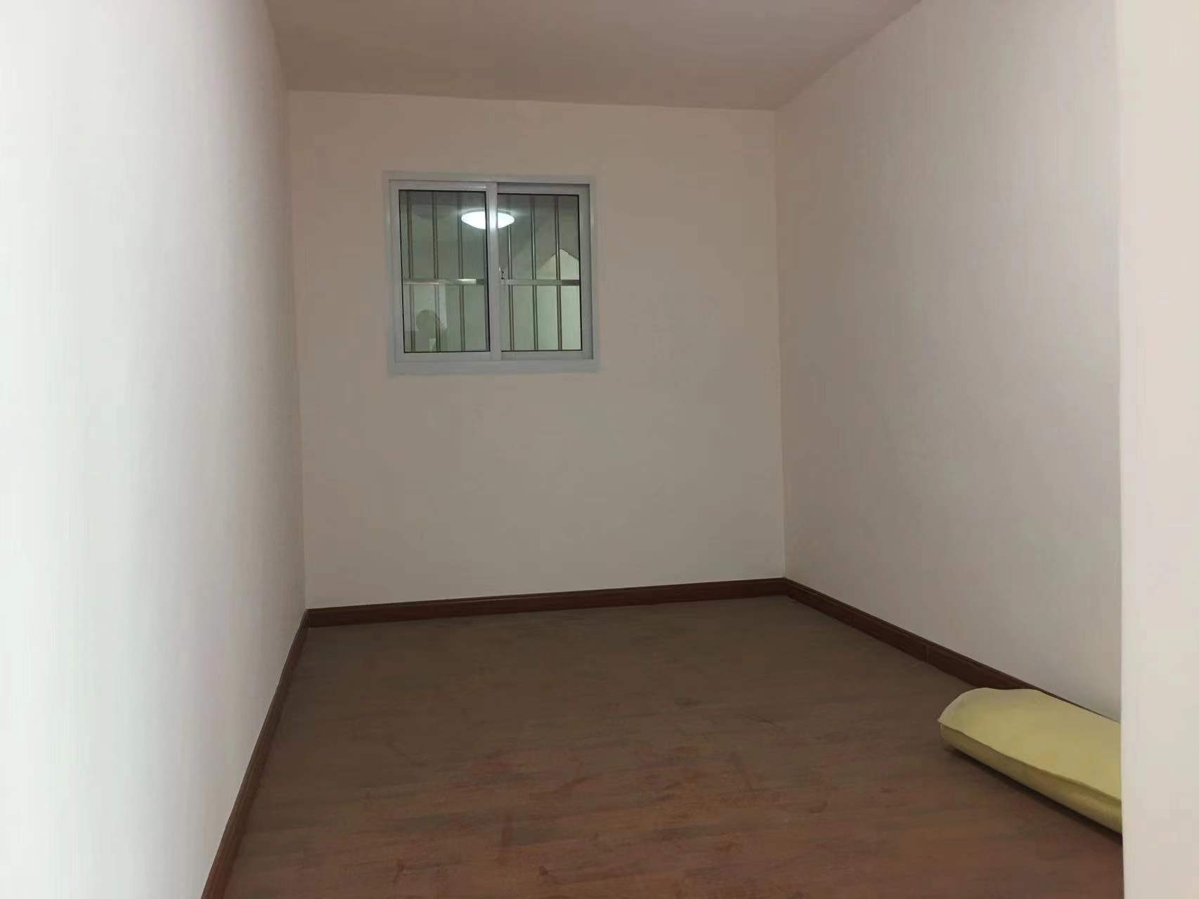 盛泰公寓 3室1厅1卫 55m&sup2;