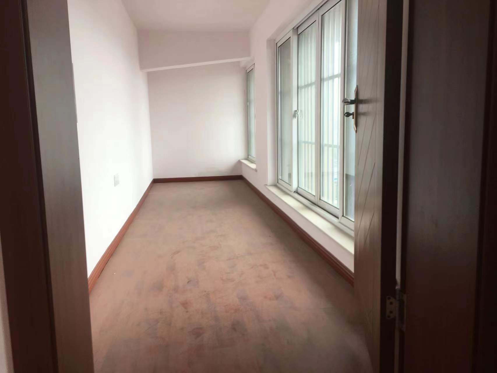 盛泰公寓 3室1厅1卫 55m&sup2;