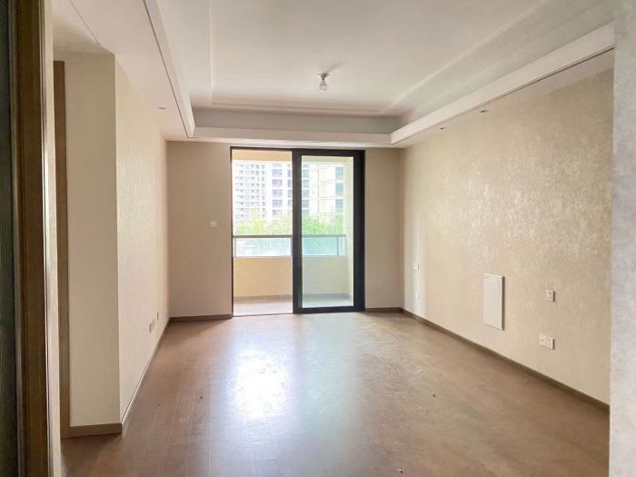 绿城沁园 3室2厅1卫 96m²