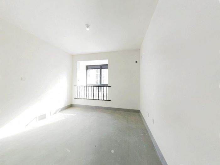 翠园 4室2厅2卫 145m&sup2;
