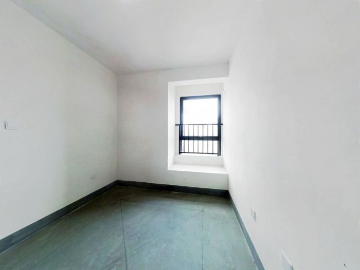 翠园 4室2厅2卫 145m&sup2;