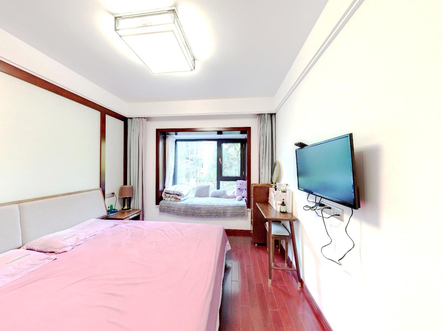 华强城 3室2厅1卫 108m&sup2;