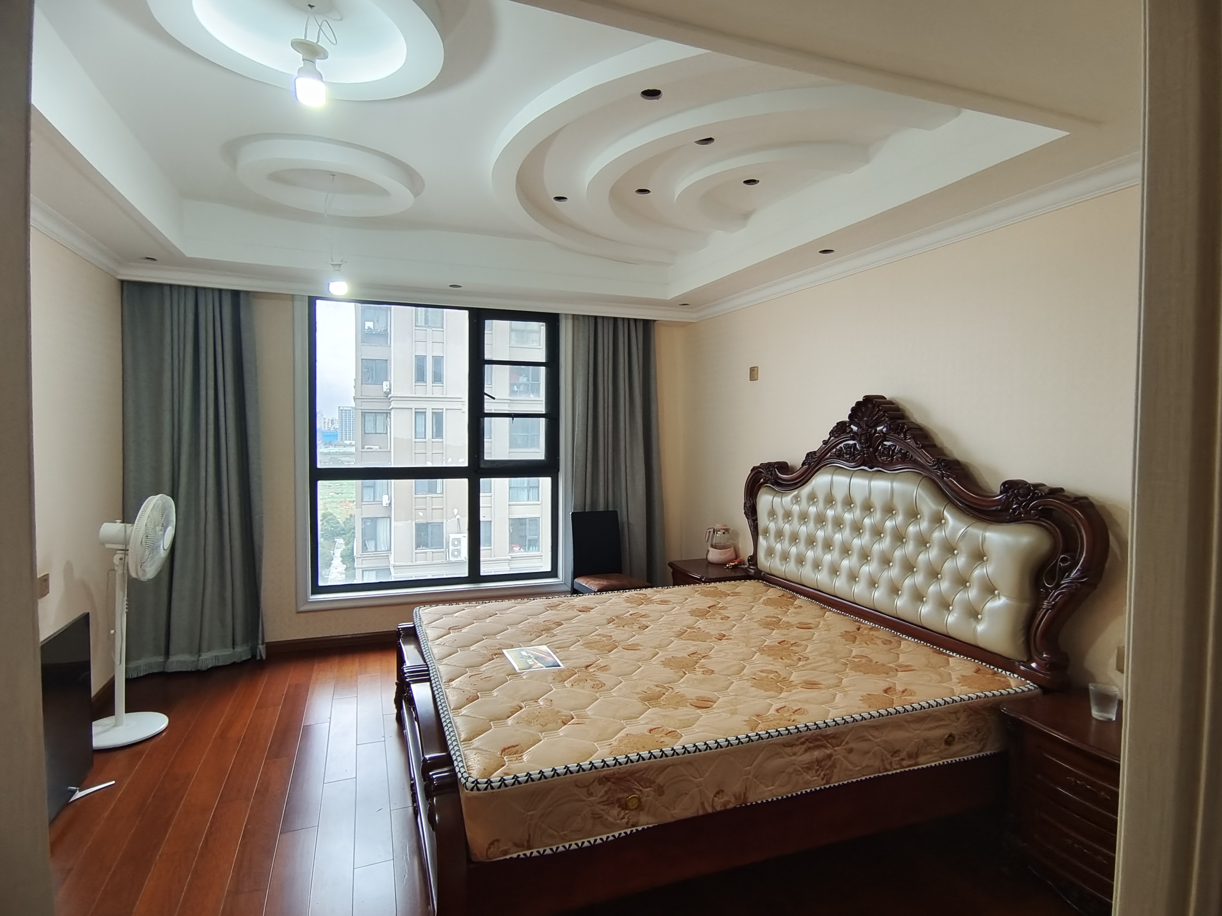 中港城世家 4室2厅2卫 161.17m&sup2;