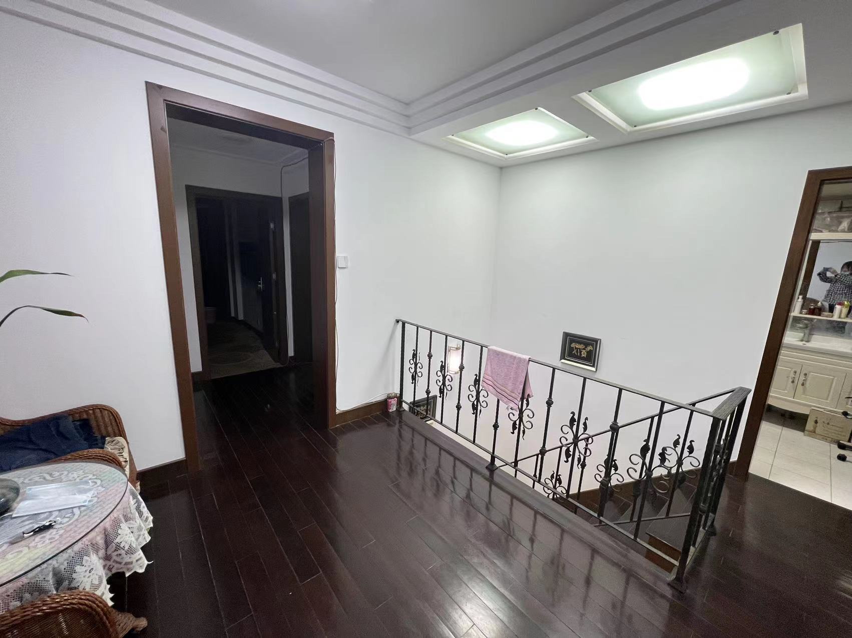 濠南路32号小区 4室2厅2卫 199m&sup2;