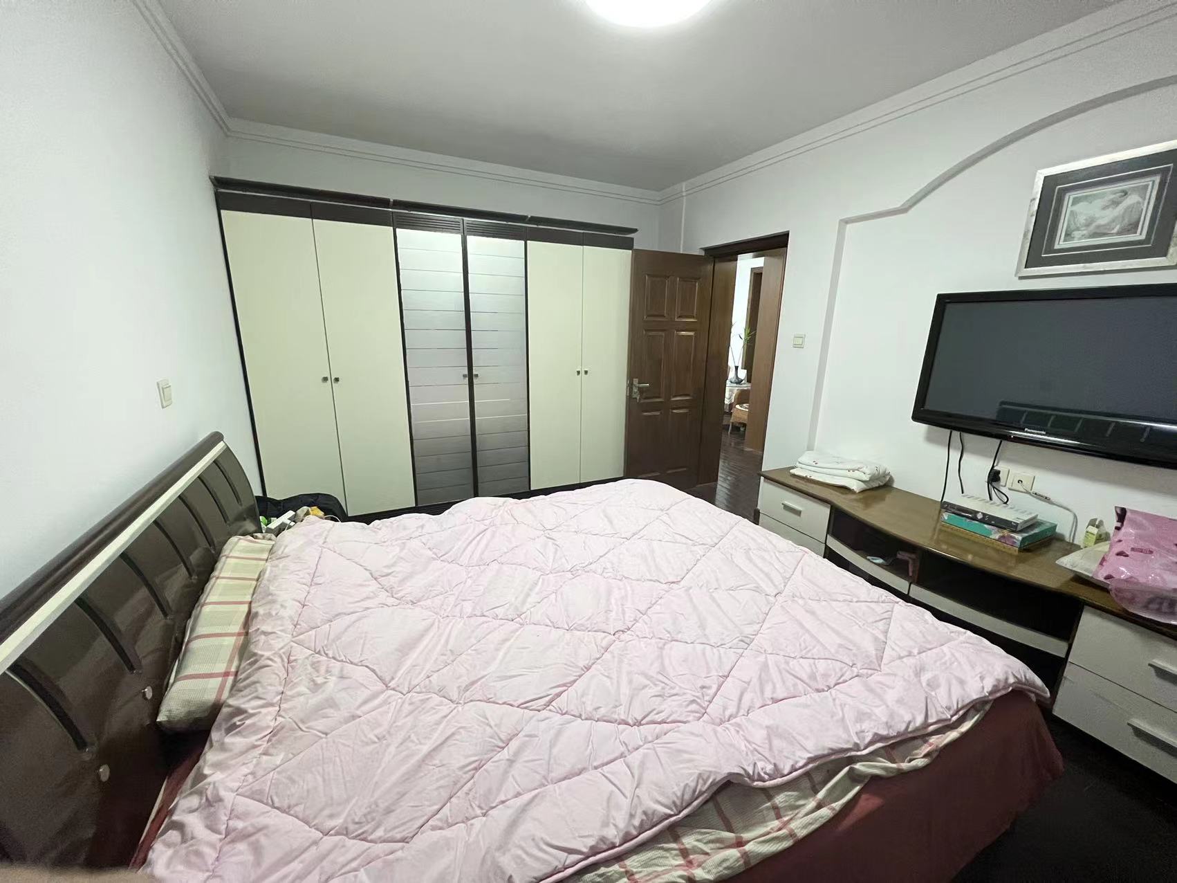 濠南路32号小区 4室2厅2卫 199m&sup2;