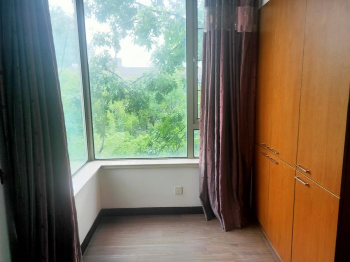 优山美地花园南区 3室2厅2卫 168m&sup2;