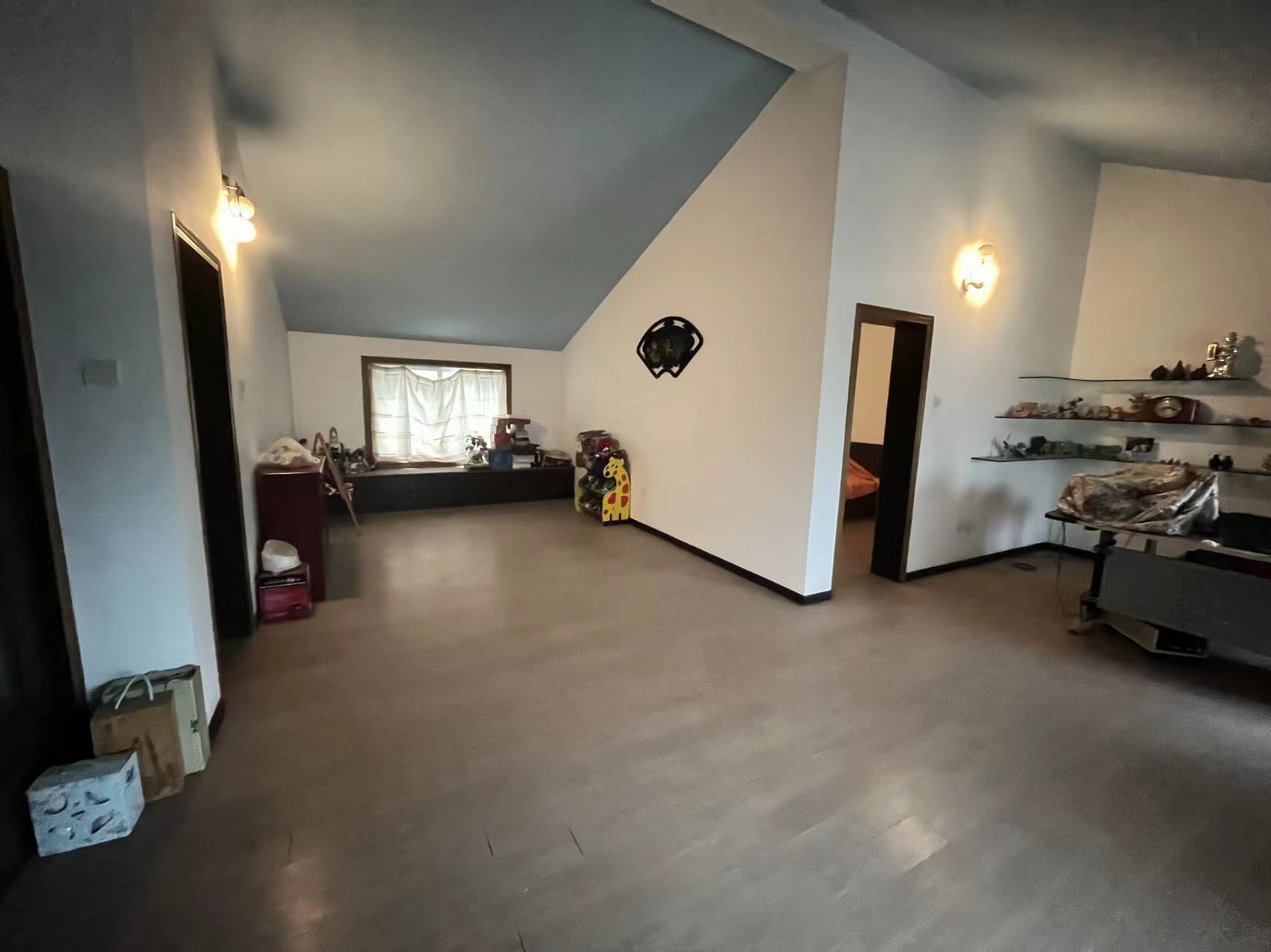 五山花苑 3室2厅1卫 138.00m&sup2;
