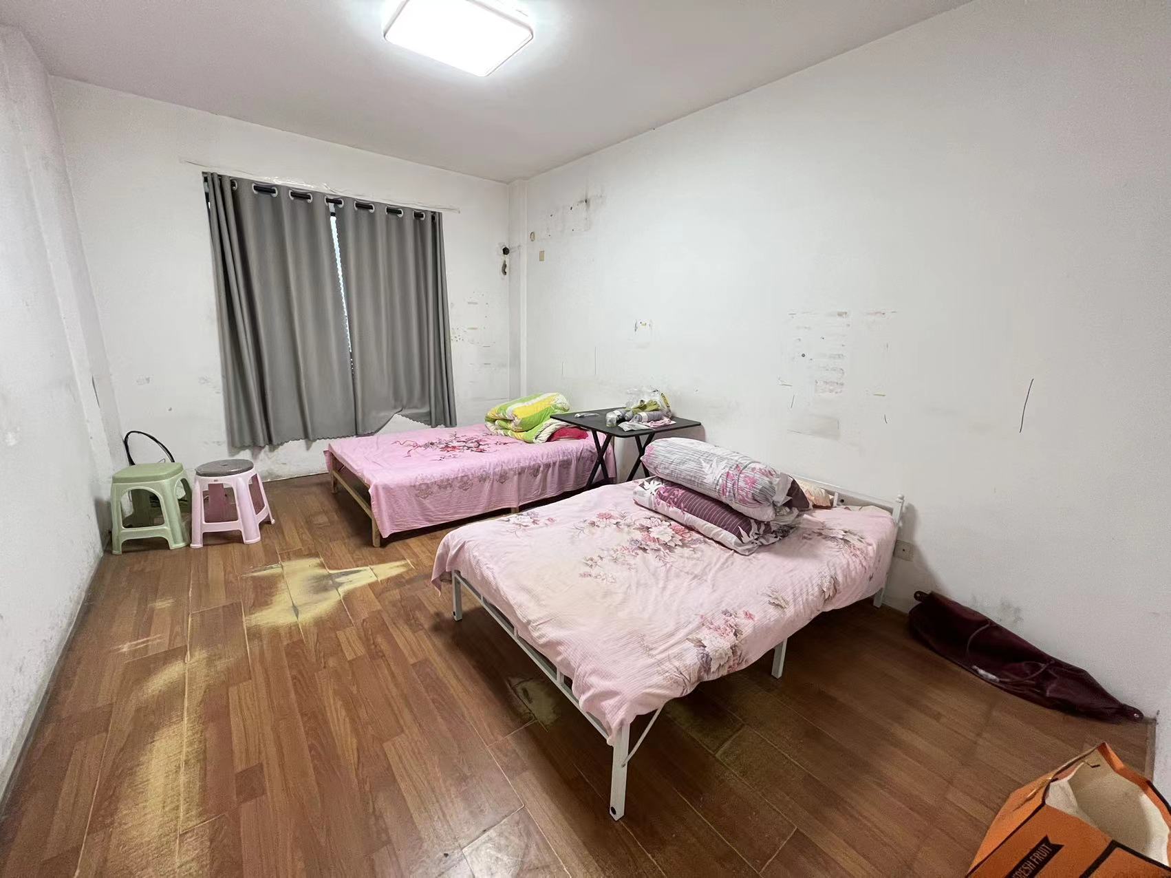 友谊家园 3室2厅1卫 156m&sup2;