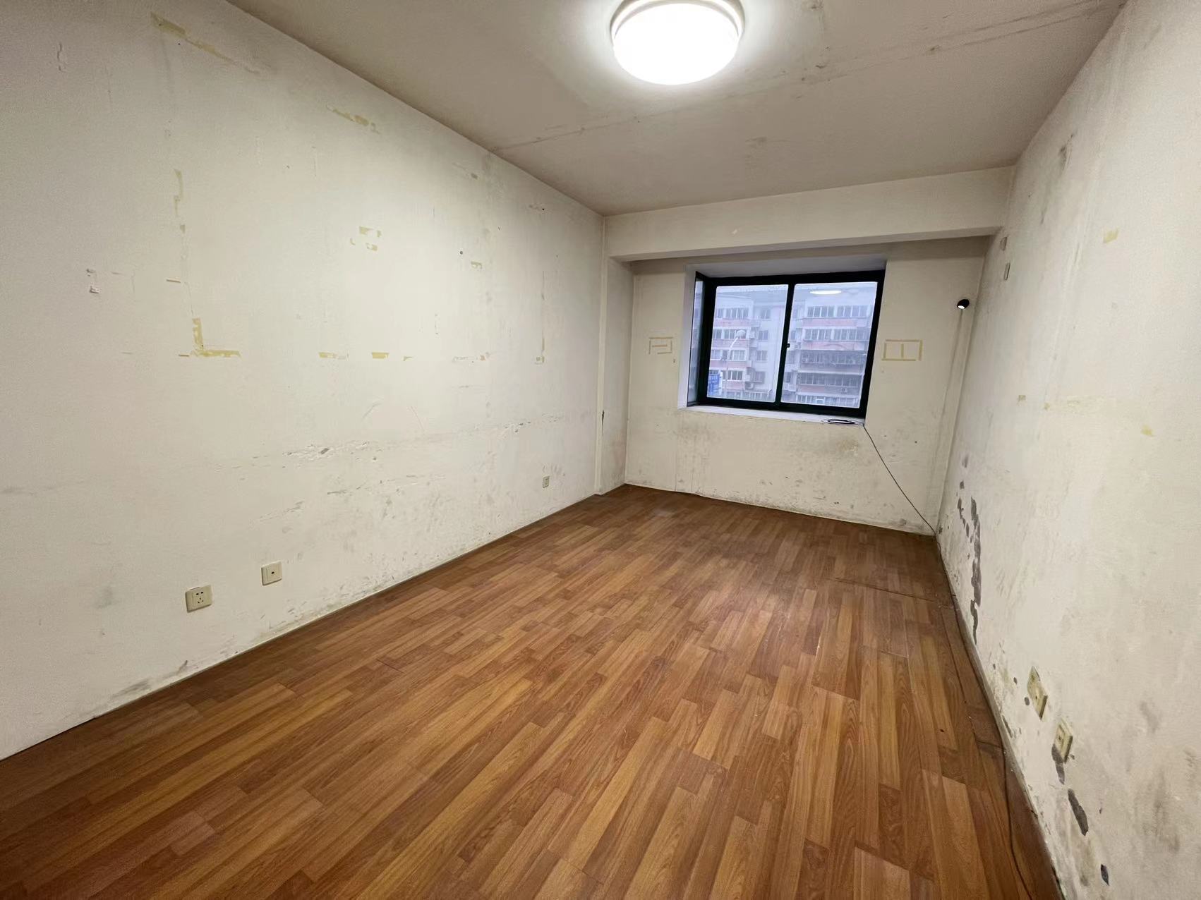 友谊家园 3室2厅1卫 156m&sup2;