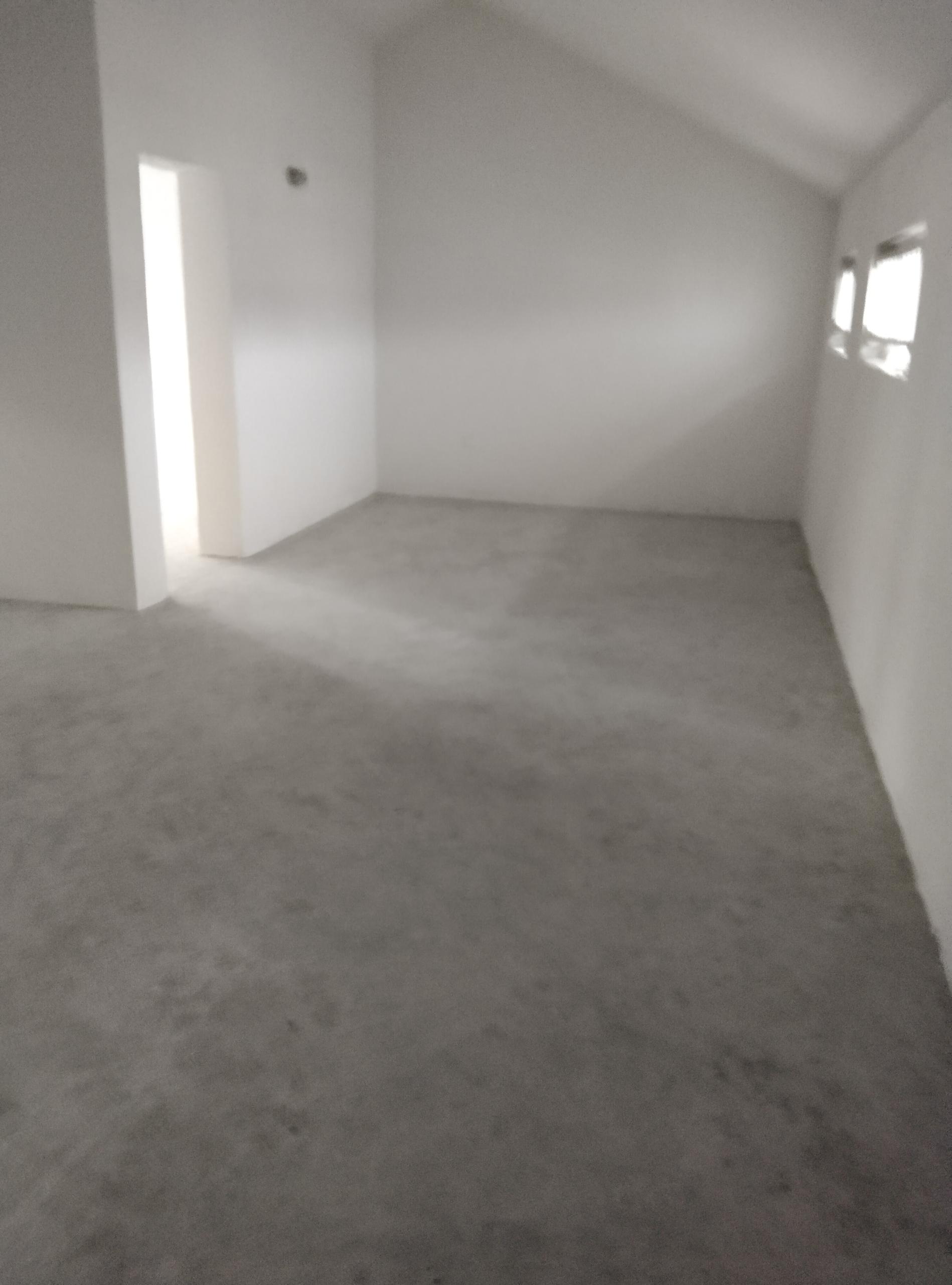 春天花园 3室2厅1卫 130m&sup2;