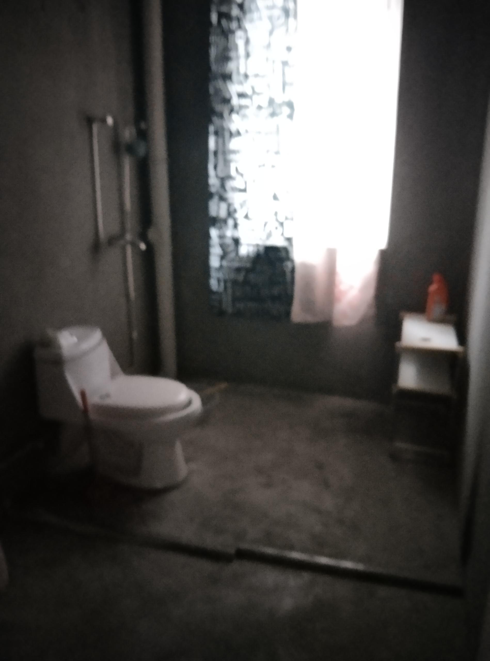 春天花园 3室2厅1卫 130m&sup2;