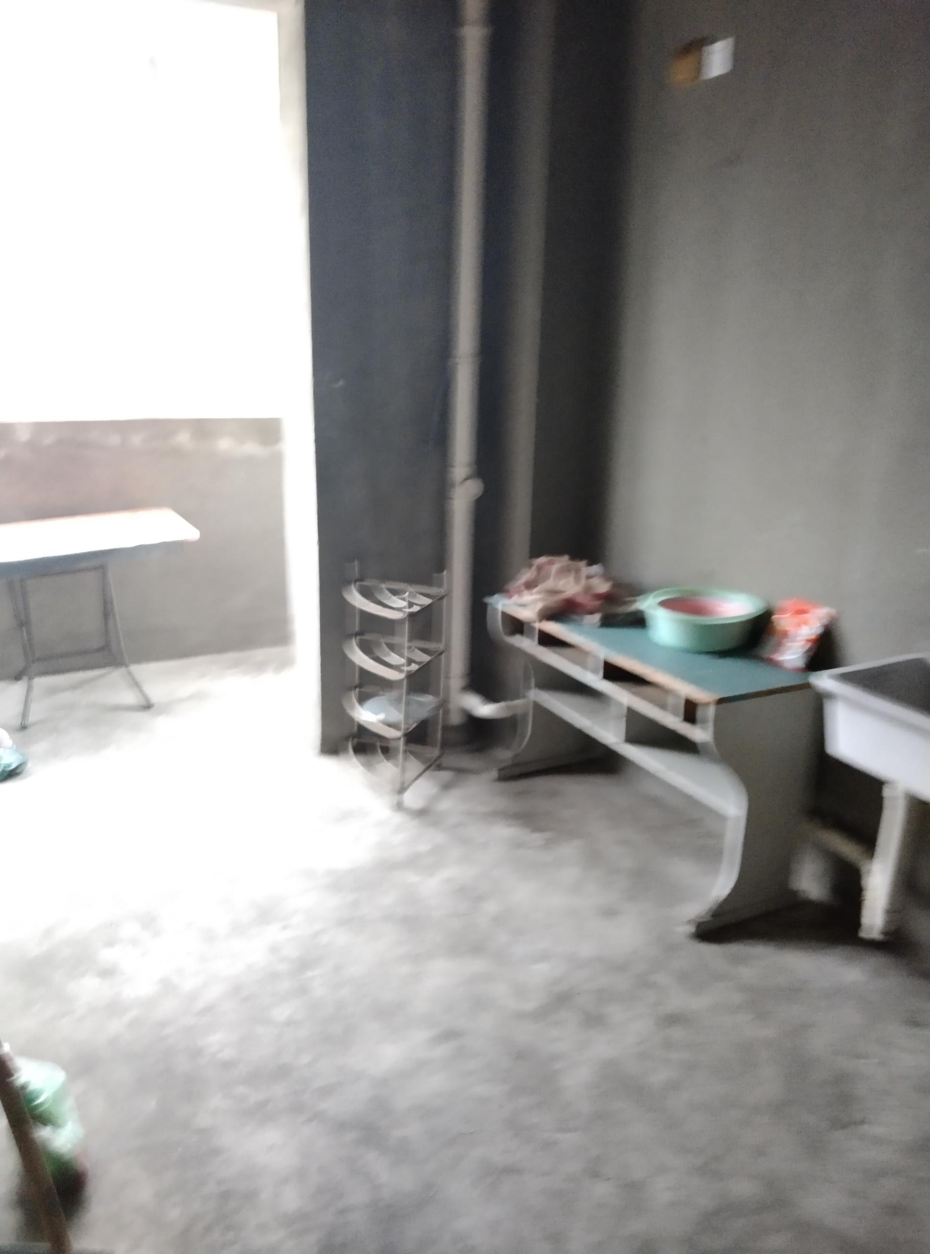 春天花园 3室2厅1卫 130m&sup2;