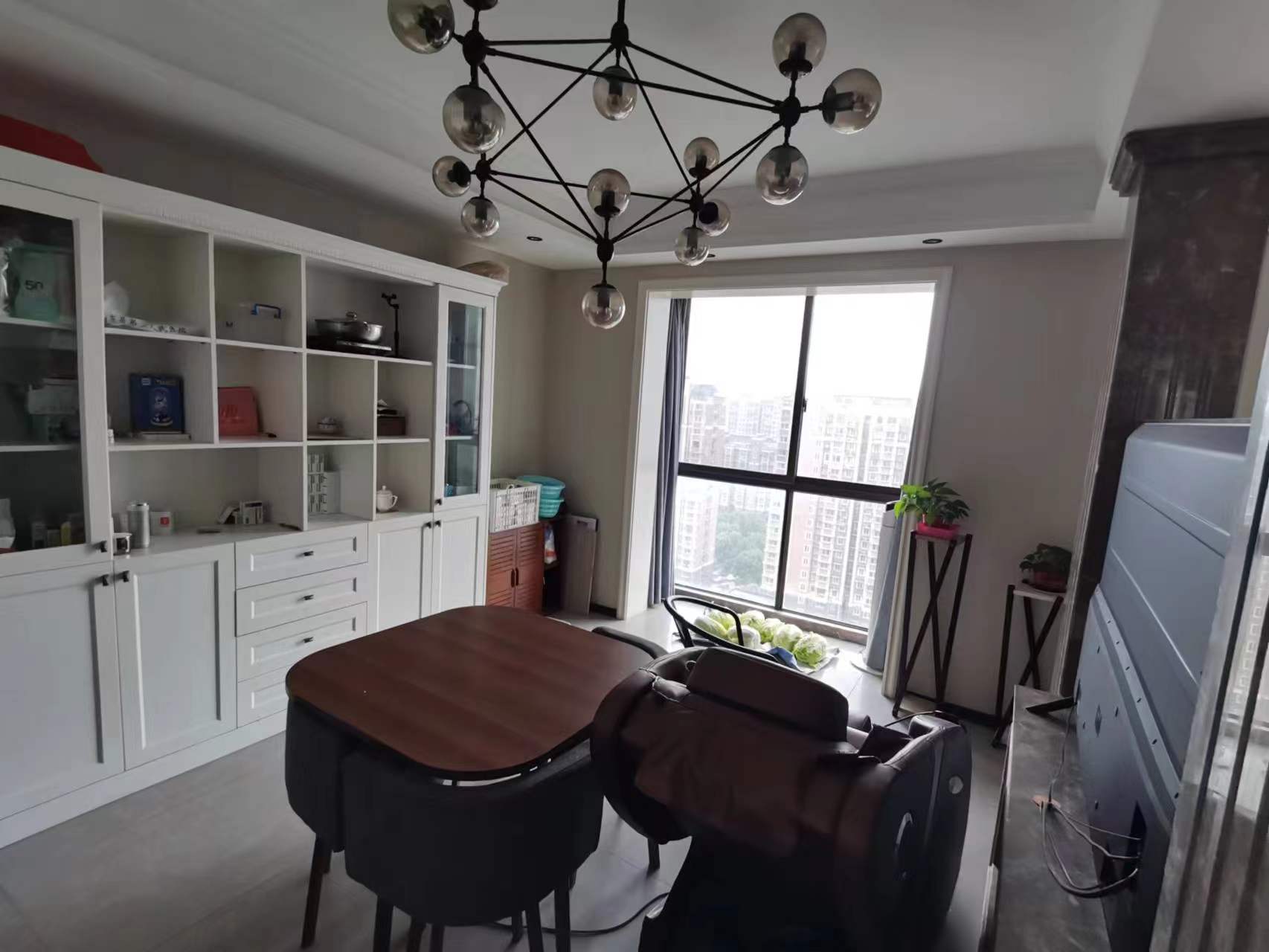 幸福人家 5室3厅2卫 211.15m&sup2;