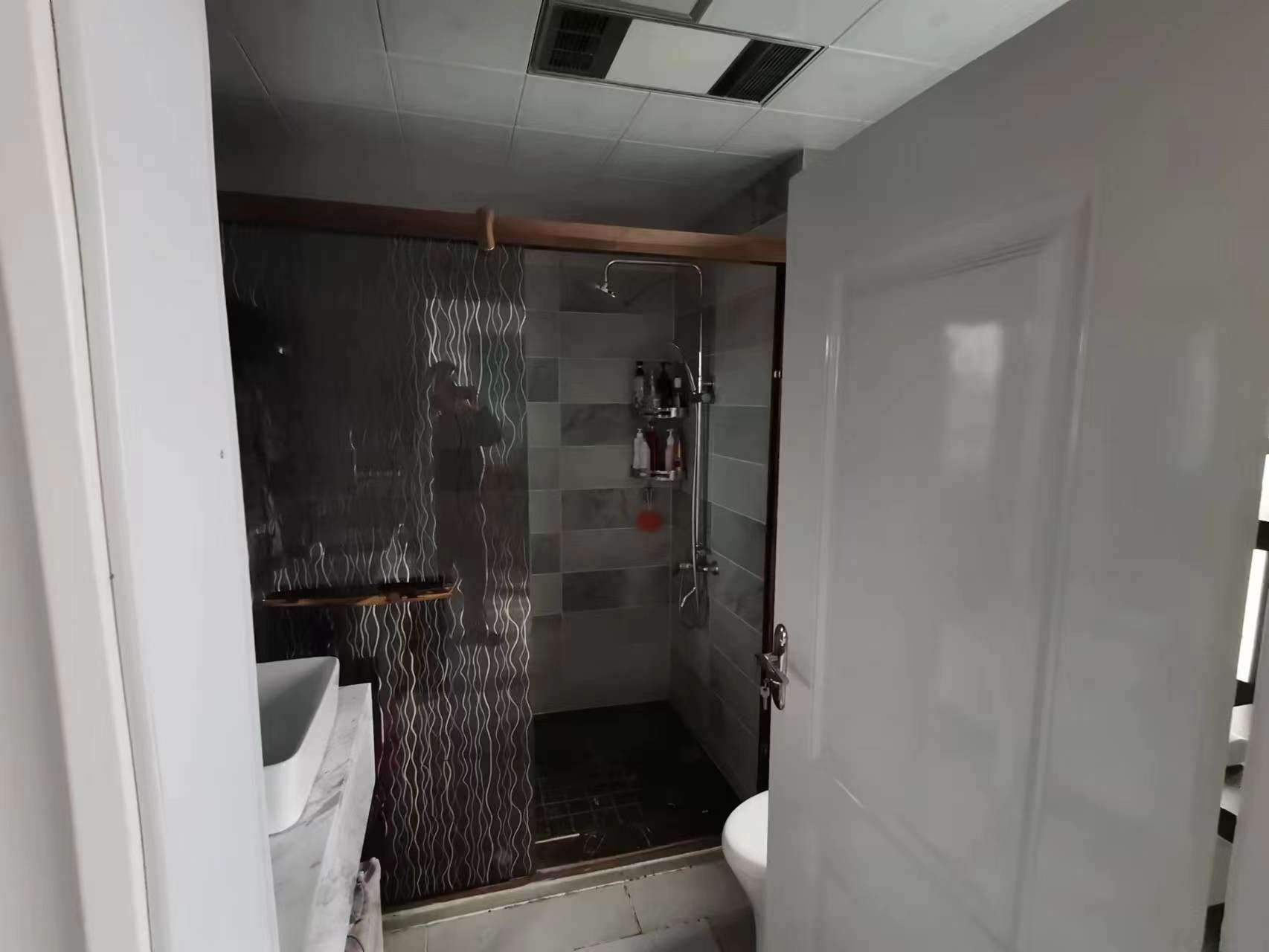 幸福人家 5室3厅2卫 211.15m&sup2;