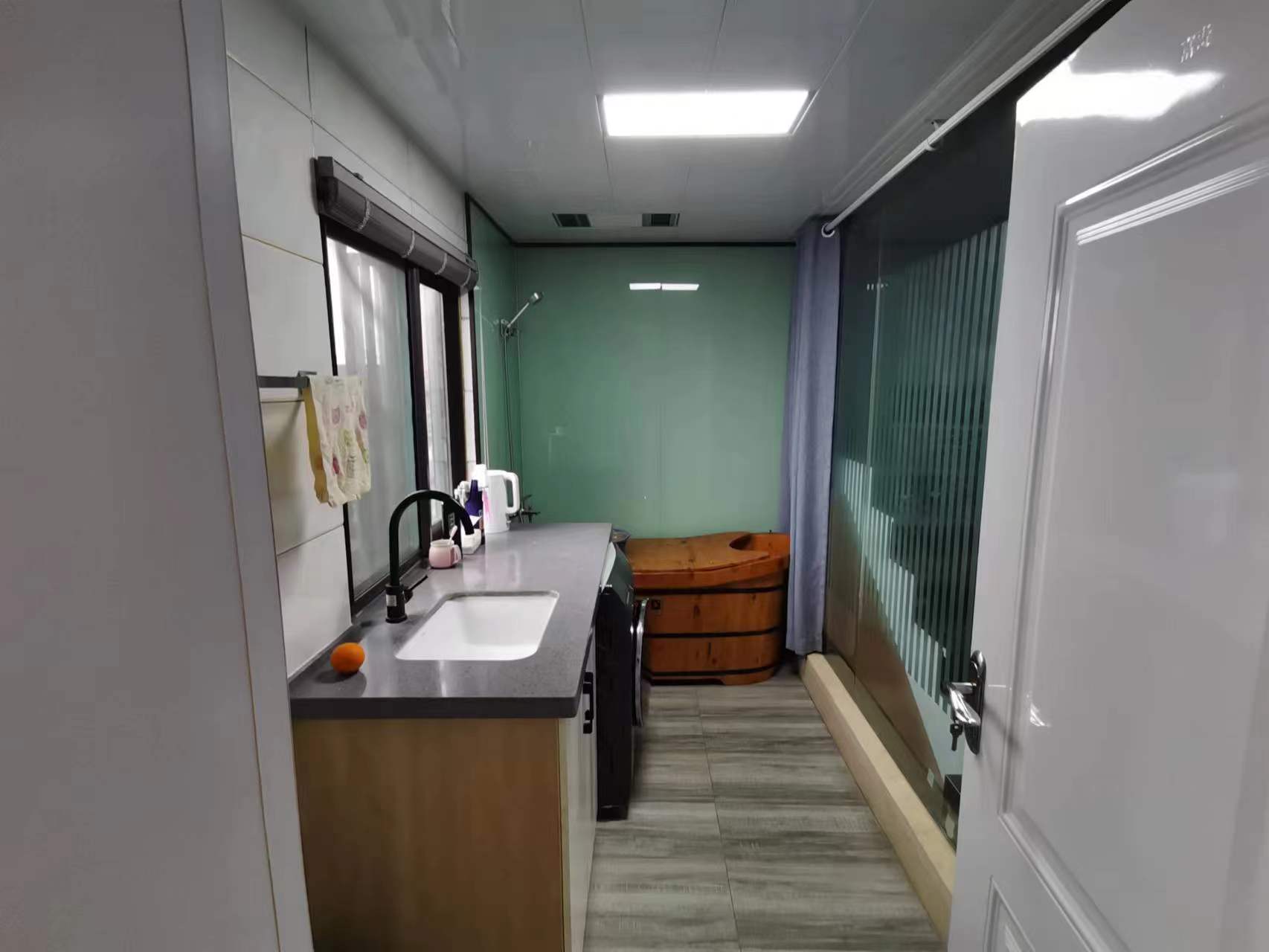 幸福人家 5室3厅2卫 211.15m&sup2;