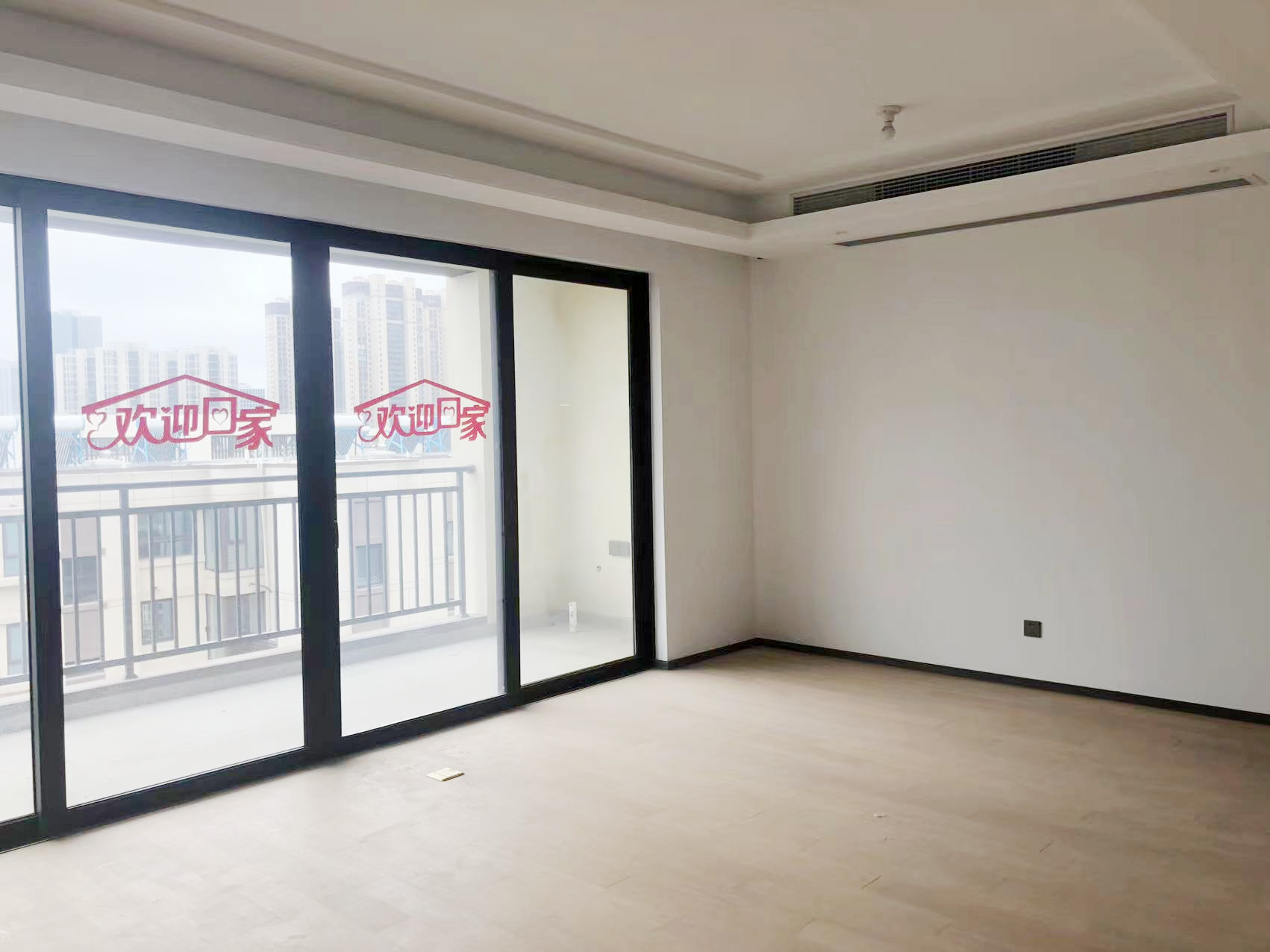 春风南岸西园 4室2厅3卫 167m&sup2;
