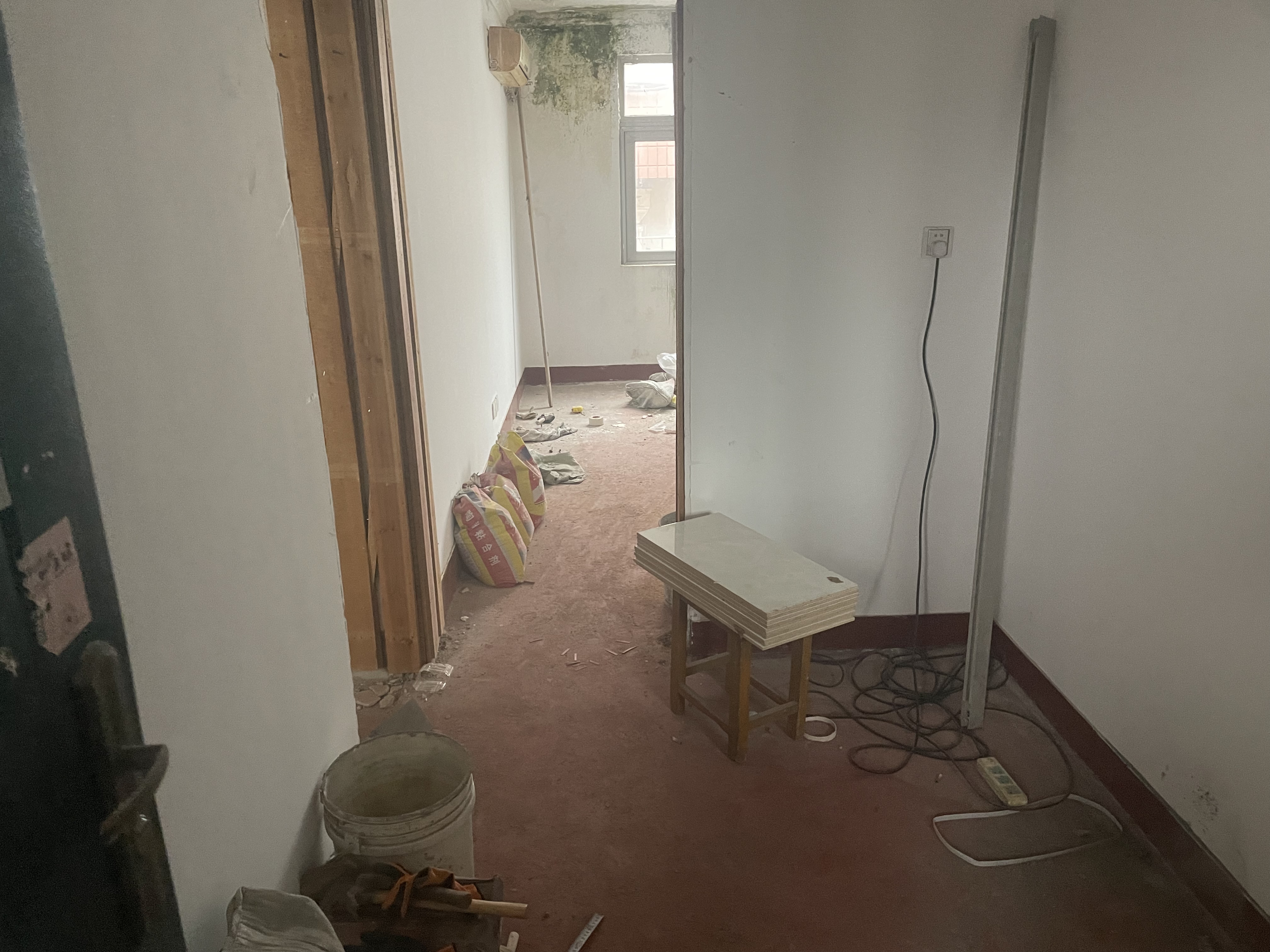 莘园路44号 1室1厅1卫 43m&sup2;