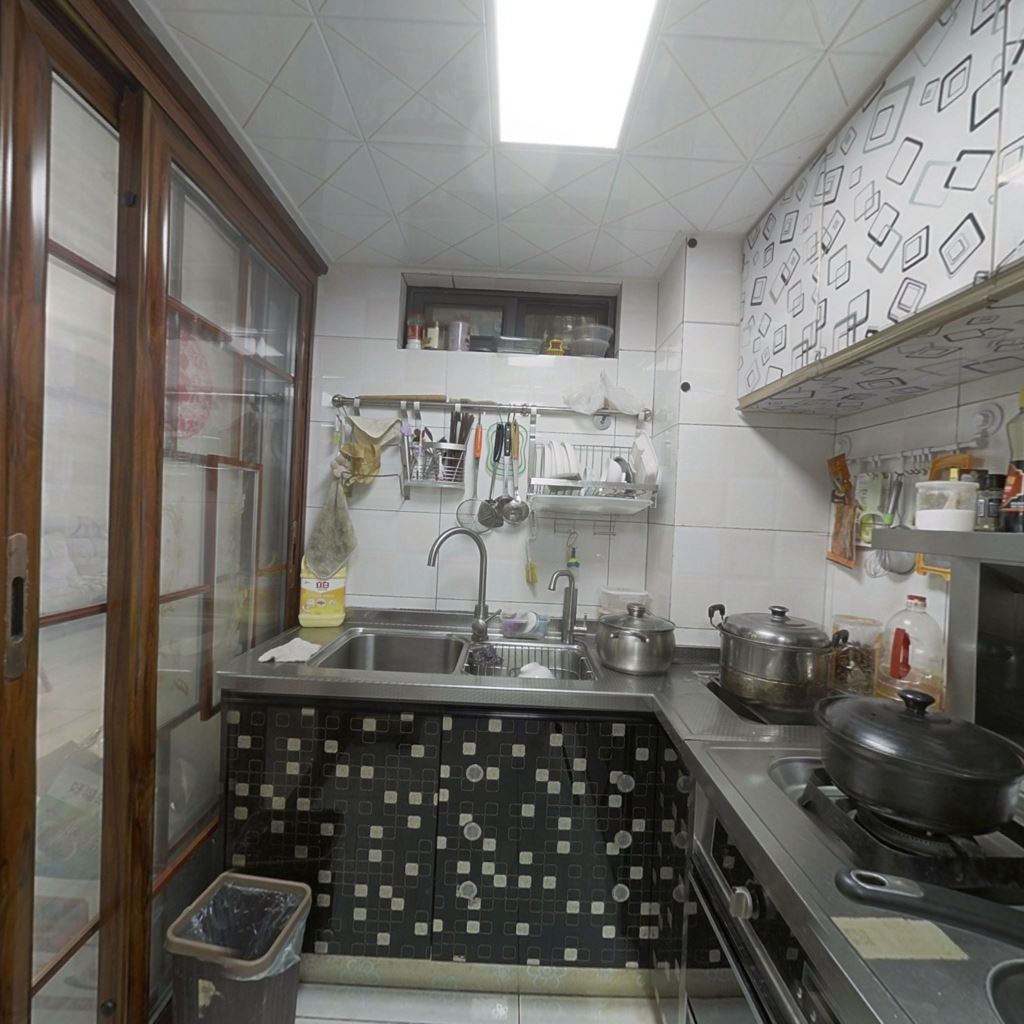 纽约时代 3室2厅2卫 60.00m&sup2;