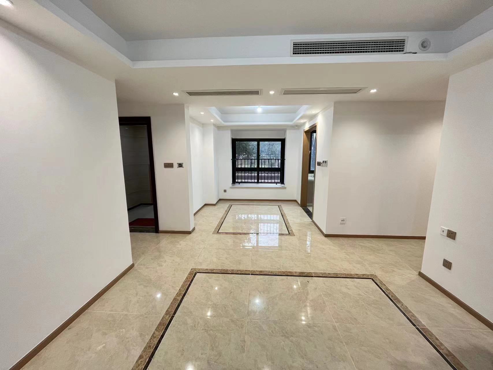 林肯公园 4室2厅2卫 123m&sup2;