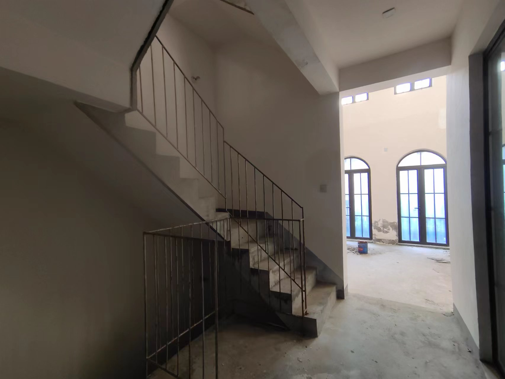 罗福宫 5室3厅3卫 270.00m&sup2;