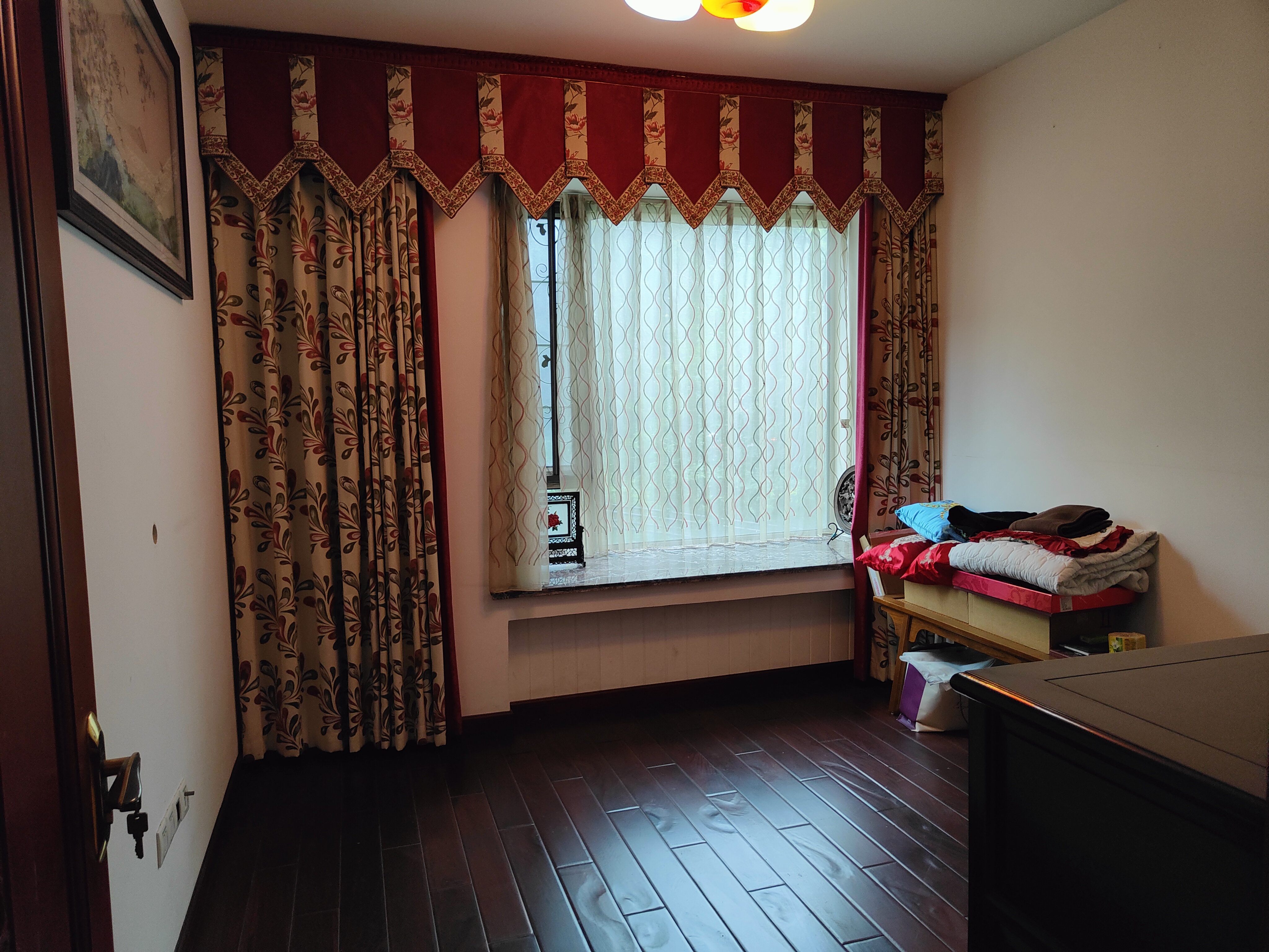 优山美地花园南区 3室2厅2卫 192.00m&sup2;
