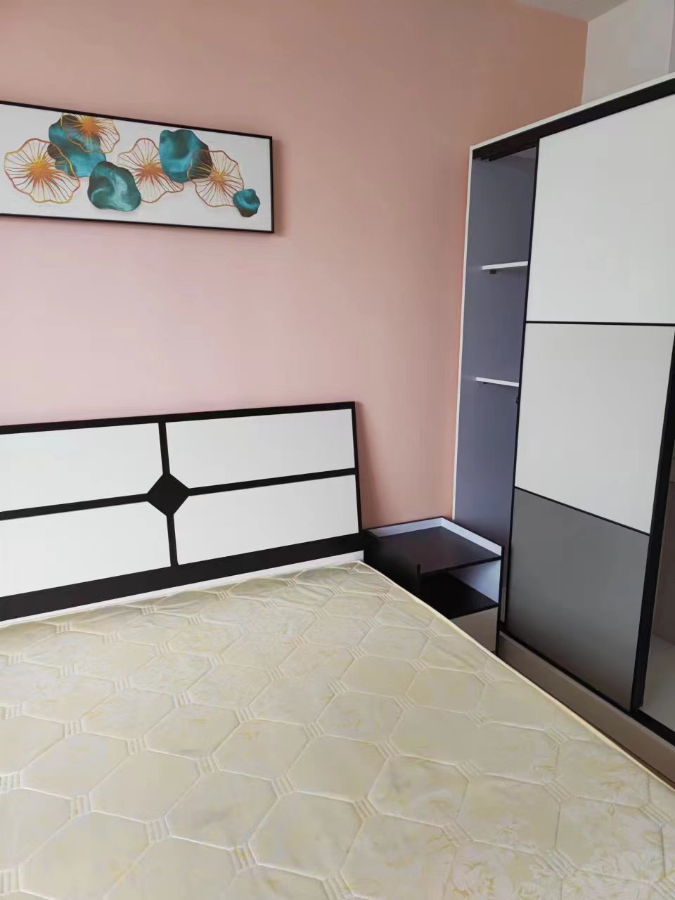 中南世纪花城一期 1室1厅1卫 30m&sup2;