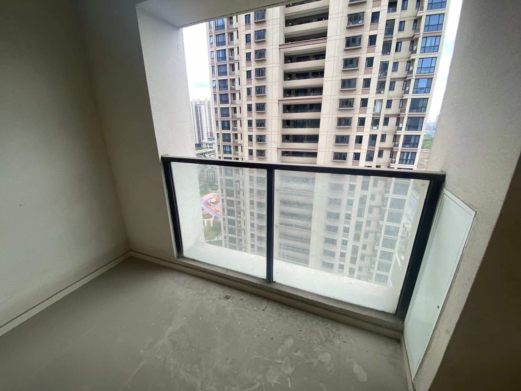 云樾东方 3室2厅1卫 95m&sup2;