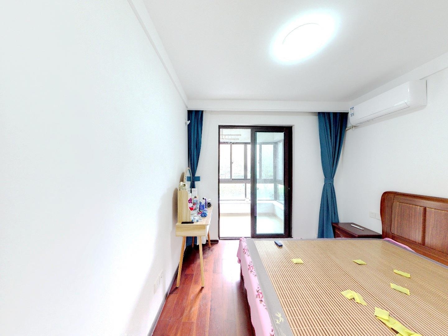 云樾东方 3室2厅2卫 135.00m&sup2;