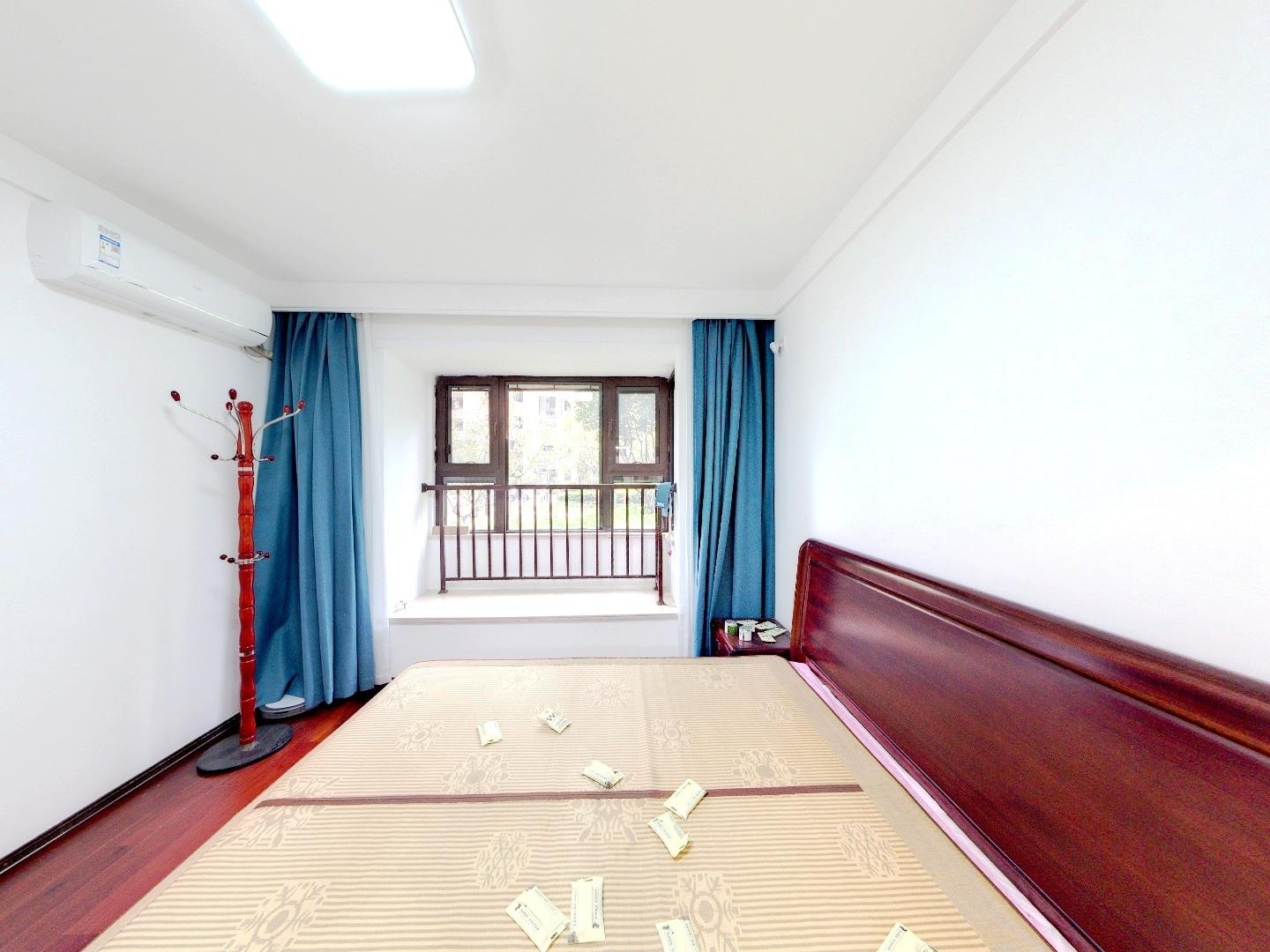 云樾东方 3室2厅2卫 135.00m&sup2;