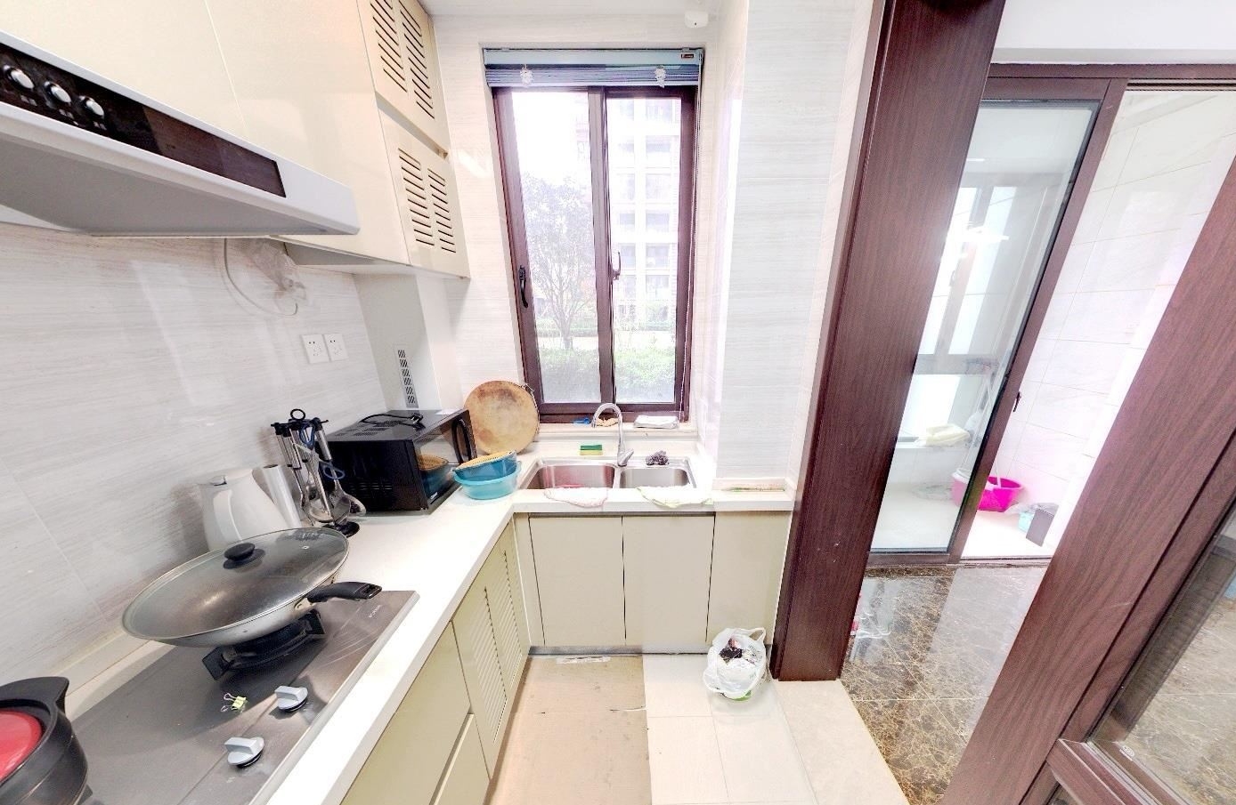 云樾东方 3室2厅2卫 135.00m&sup2;