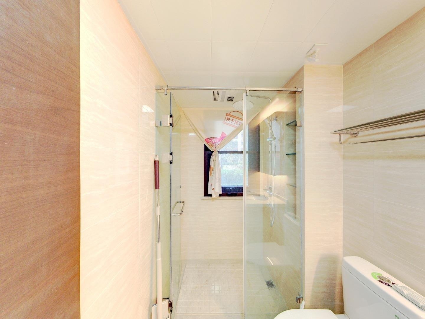 云樾东方 3室2厅2卫 135.00m&sup2;