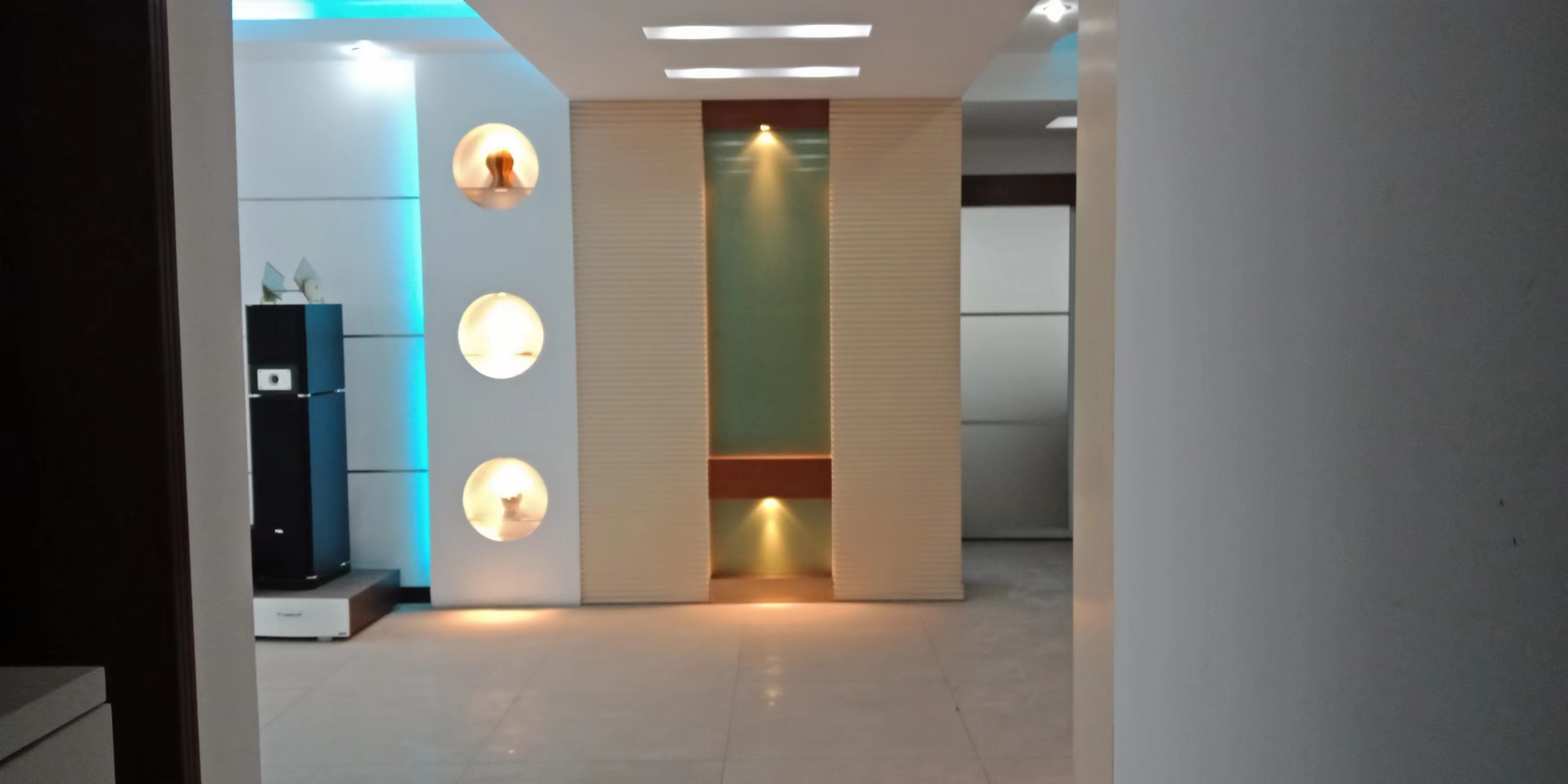 南方大厦 4室2厅2卫 171.38m²