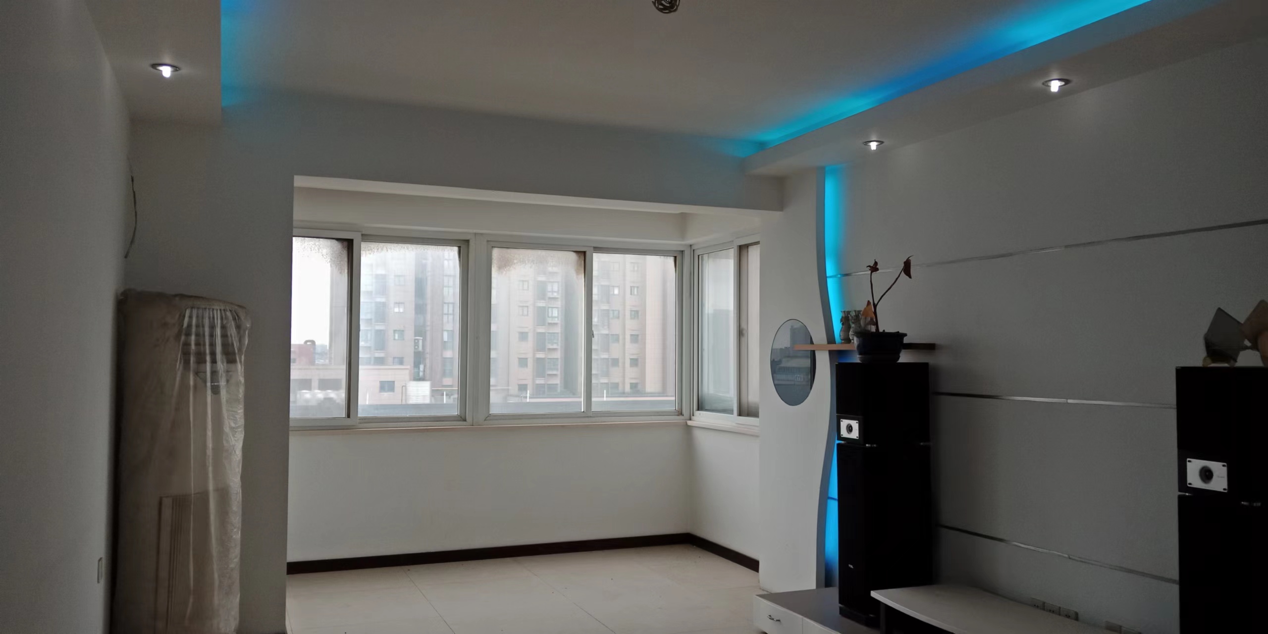 南方大厦 4室2厅2卫 171.38m&sup2;