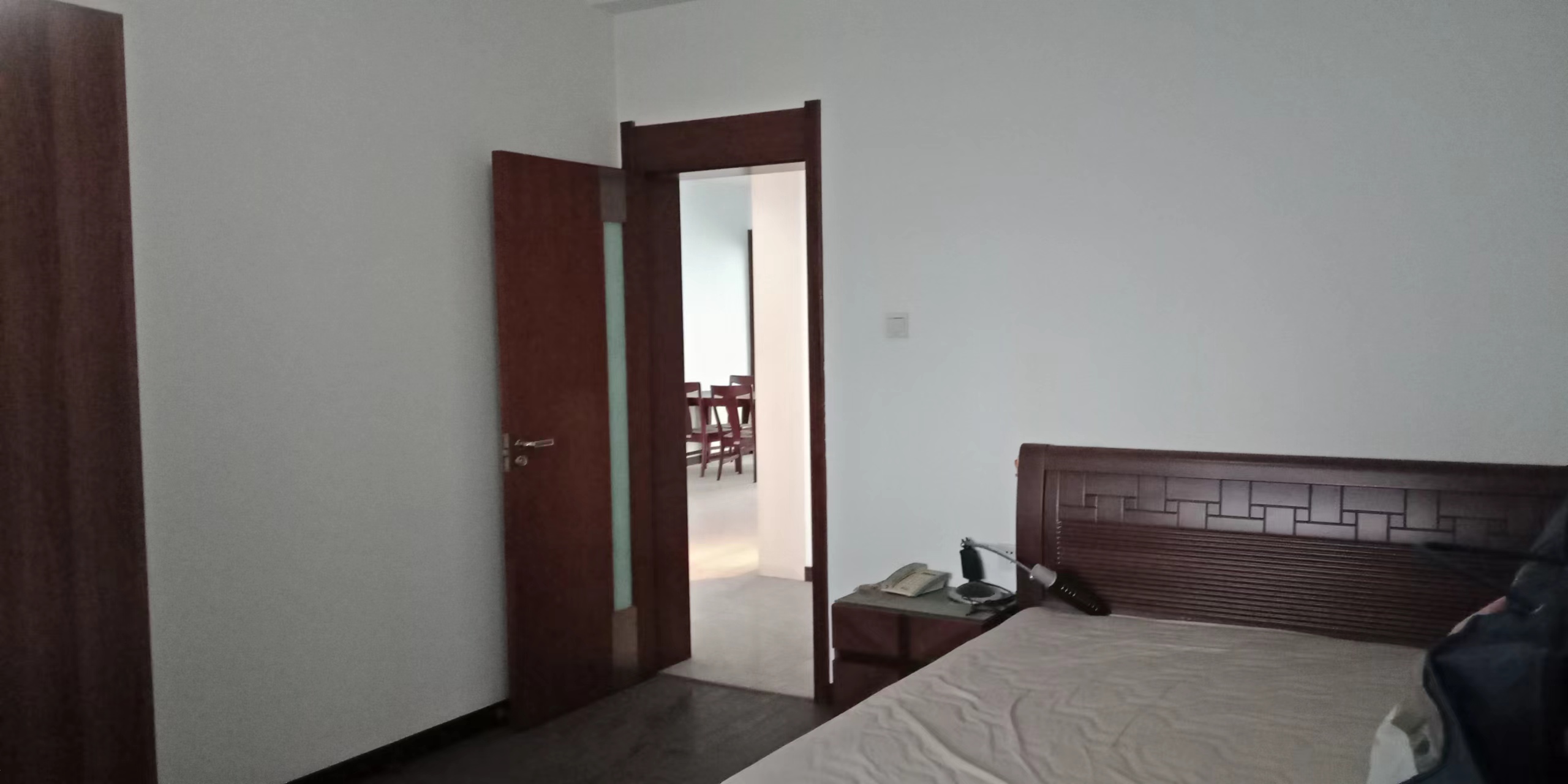 南方大厦 4室2厅2卫 171.38m&sup2;