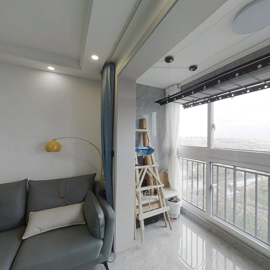 中海碧林湾 4室2厅2卫 128.42m&sup2;