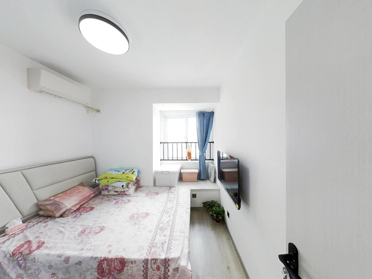 中海碧林湾 4室2厅2卫 128.42m&sup2;