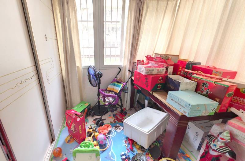 城港花苑西区 4室2厅1卫 126m&sup2;