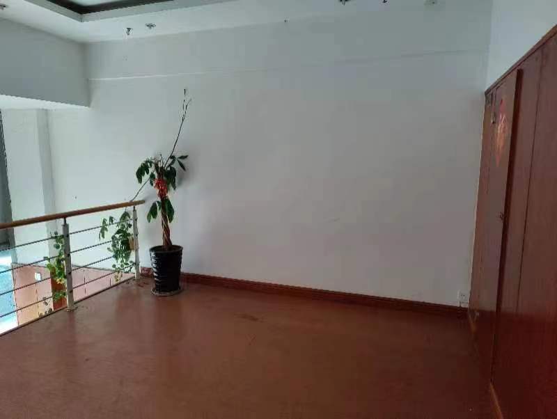 景华城 2室0厅2卫 65m&sup2;