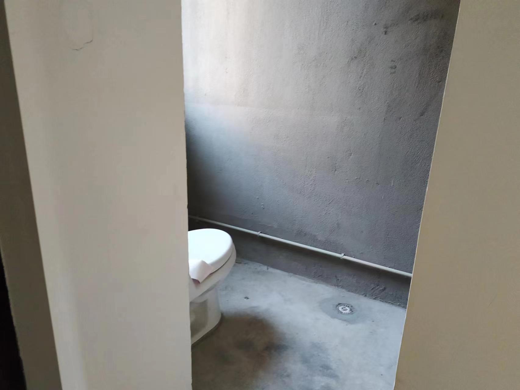 星湖郡 5室2厅3卫 244.92m&sup2;