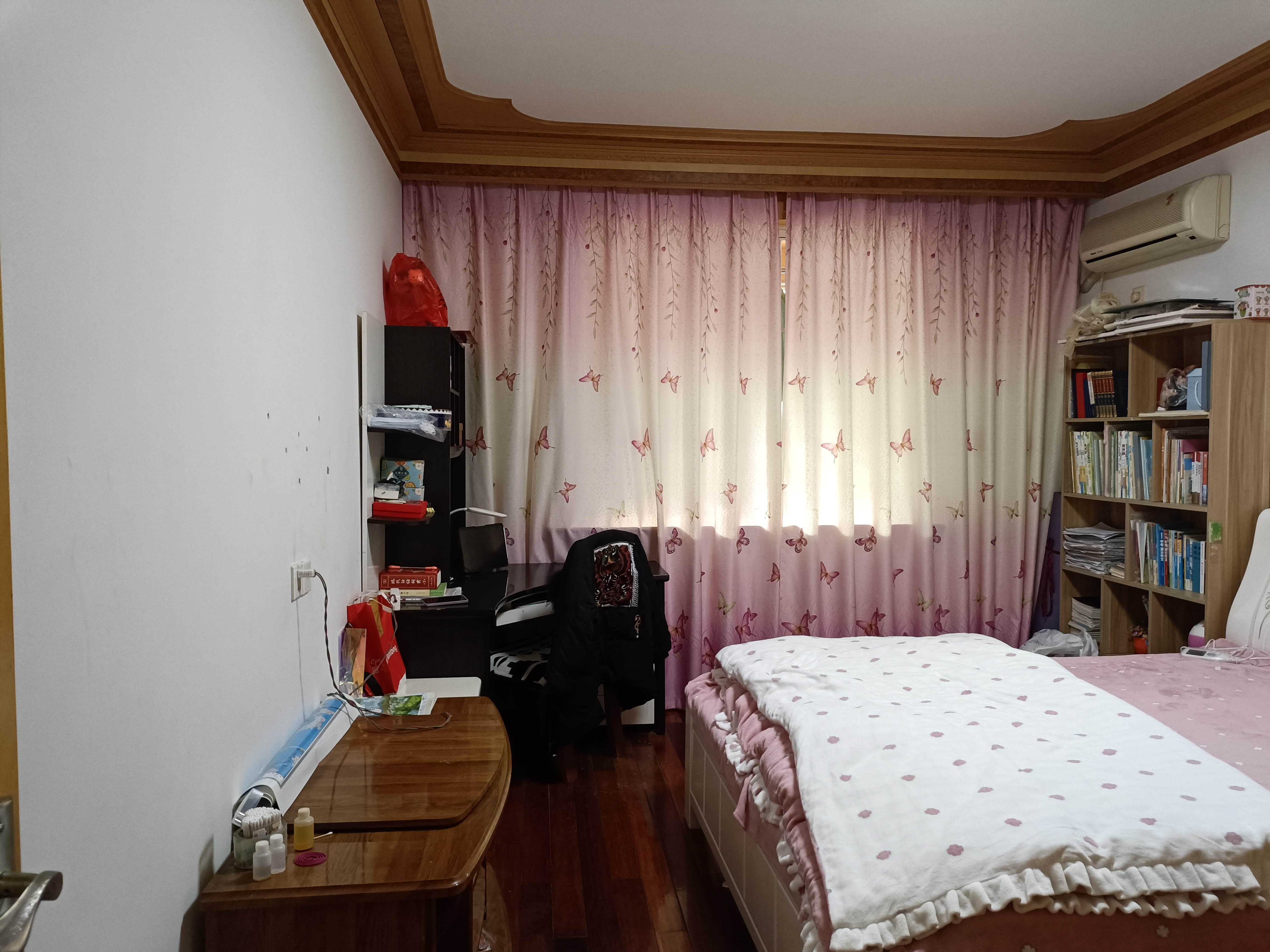 富民花苑 3室2厅2卫 141m&sup2;